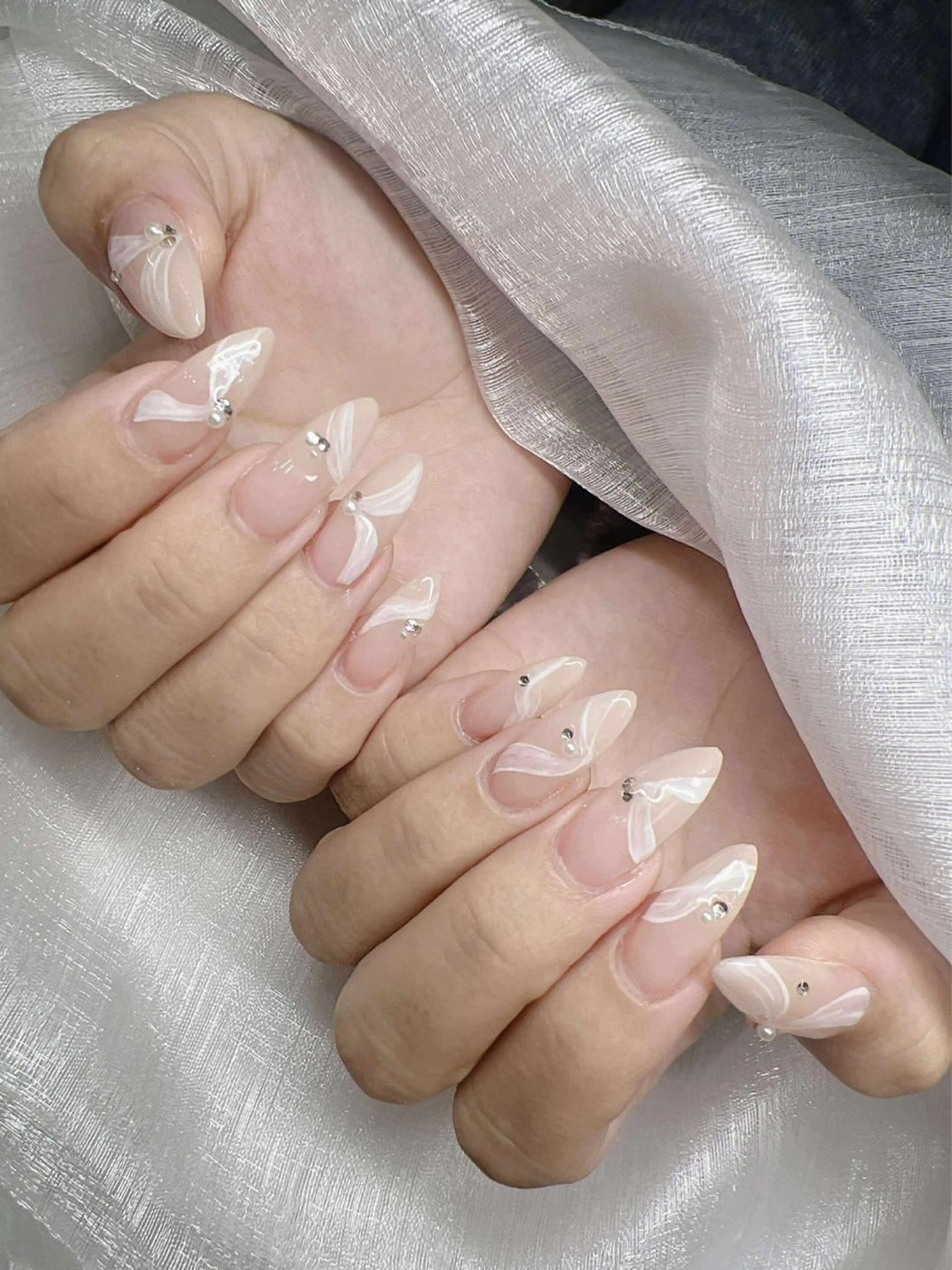 ネイル 長さ出し グラデーション 卒業式 キラキラネイル マグネットネイル ハンドネイル Lee Nailsのネイルデザイン