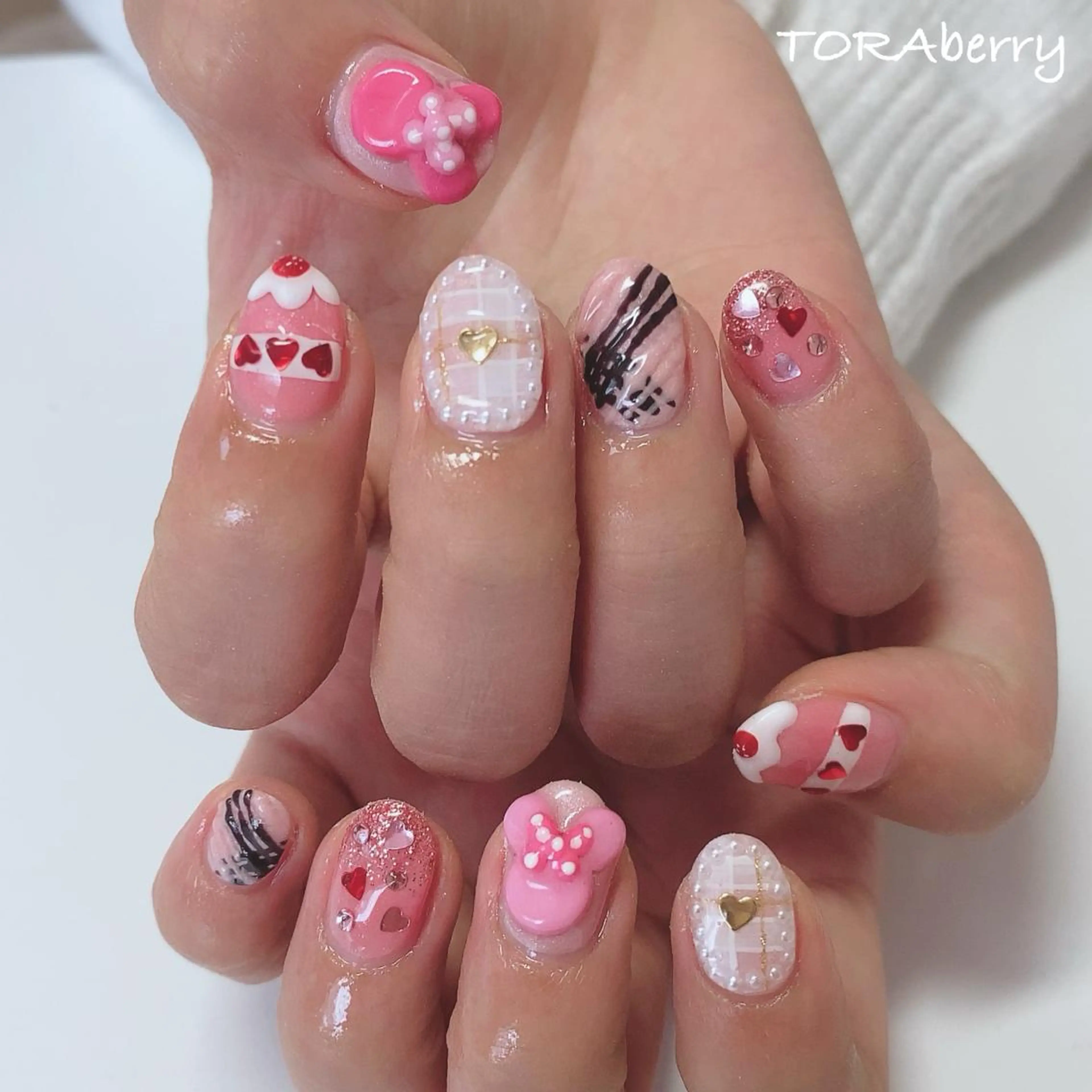 ネイル ネイリスト なつみのネイルデザイン