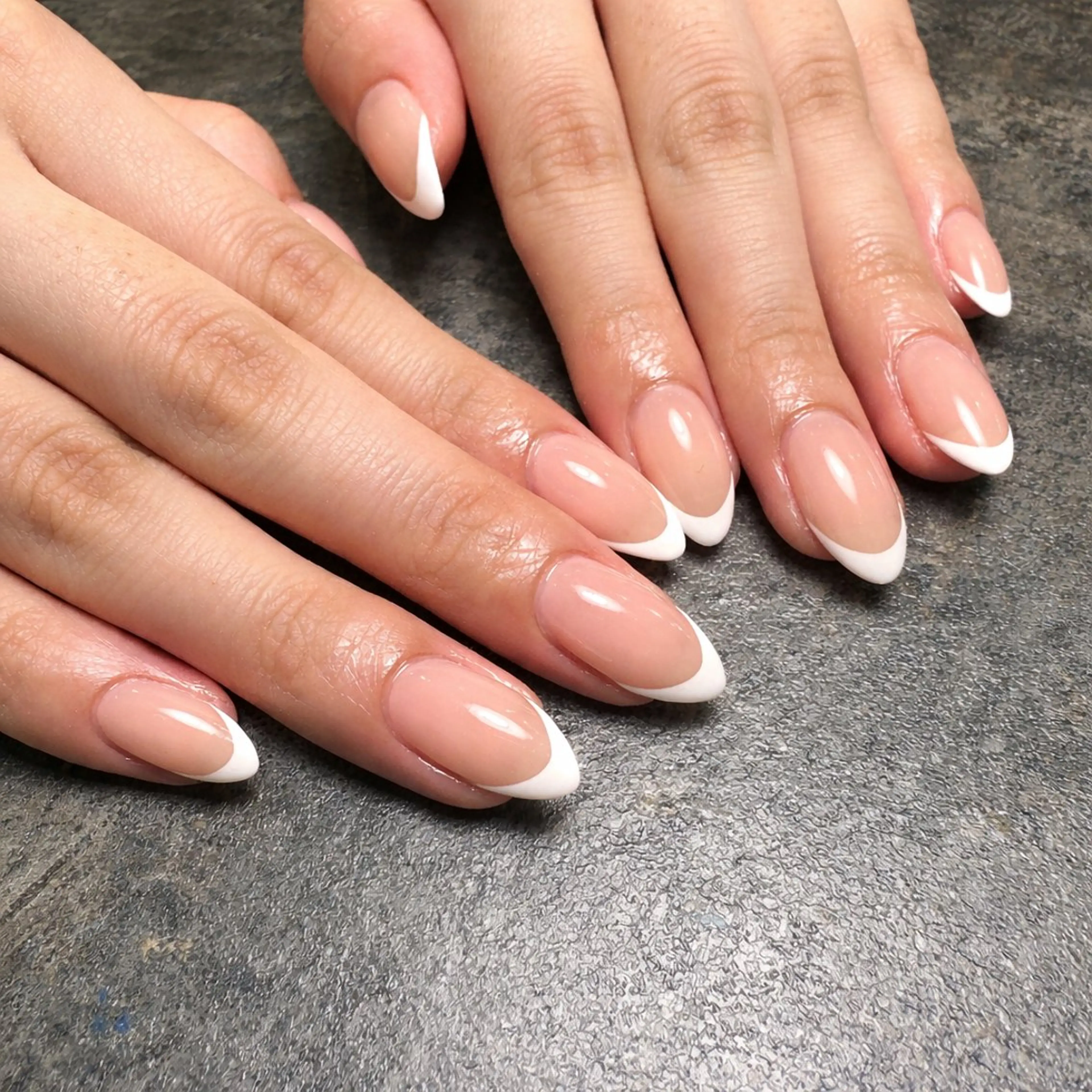 【オフなし】フレンチネイルの写真