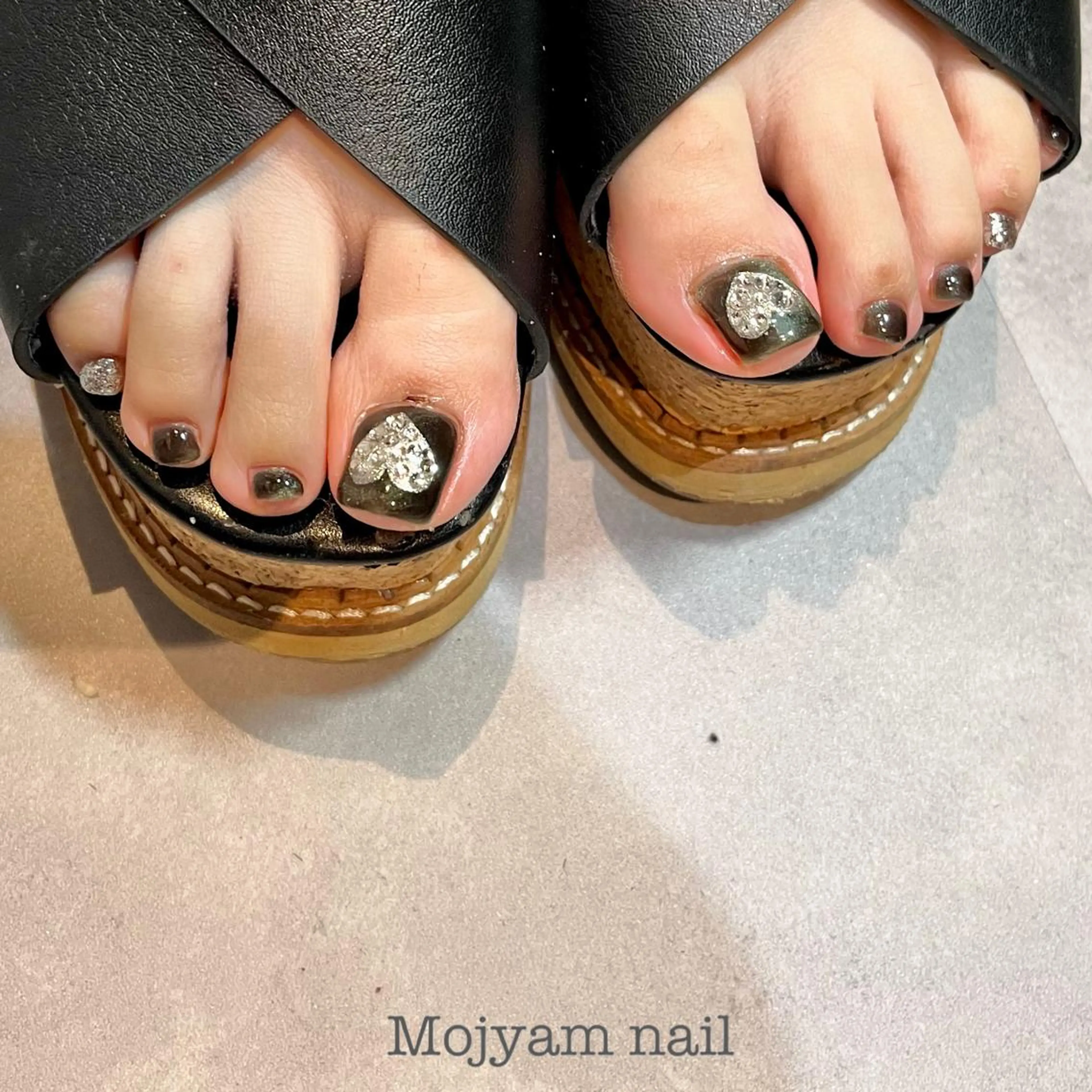 ネイル フットネイル Mojyam nail所属・松本 実咲のネイルデザイン