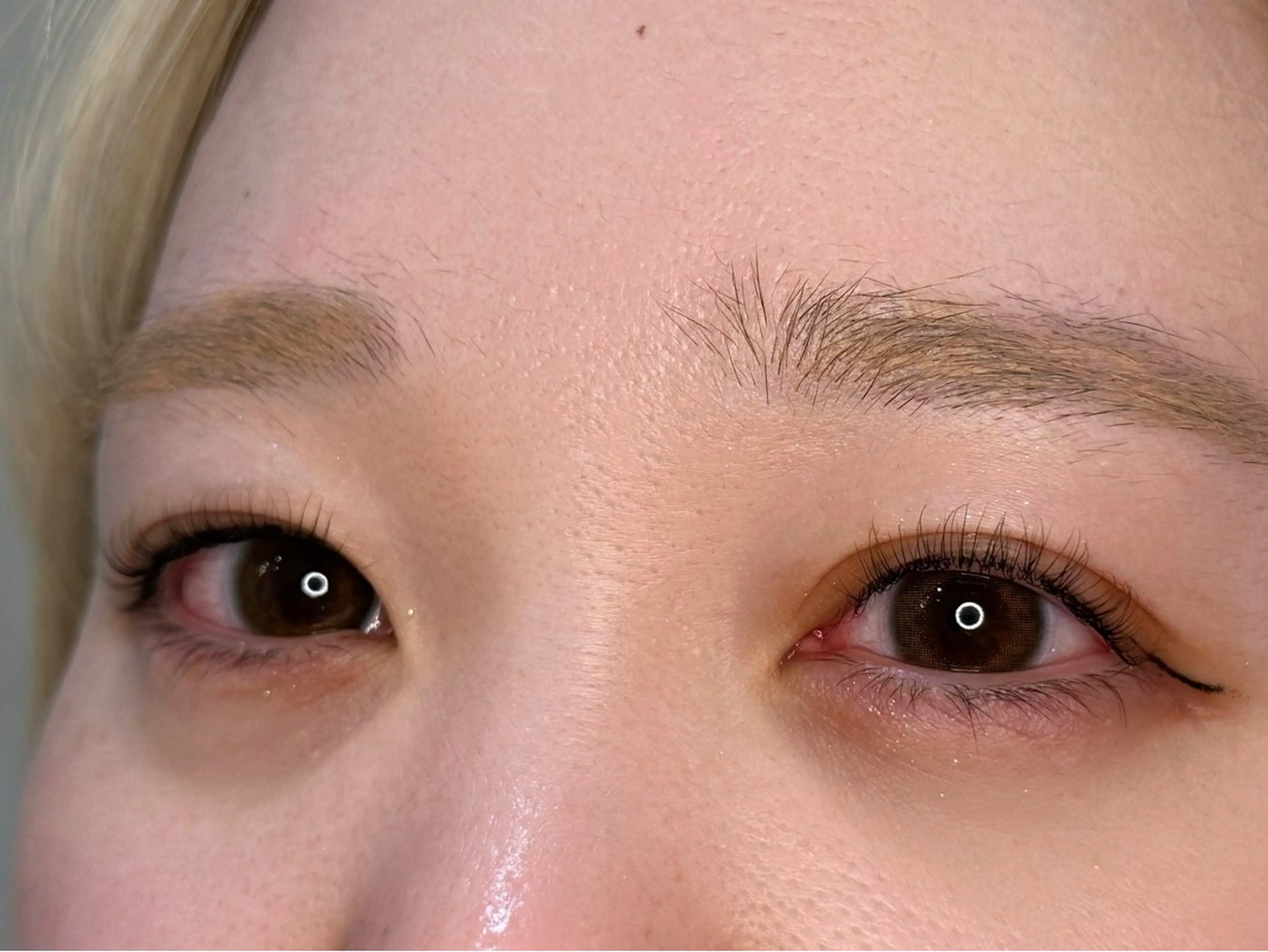 マツエク・マツパ Rinka🌷🩶 グレージュカラー🫧のヘアスタイル