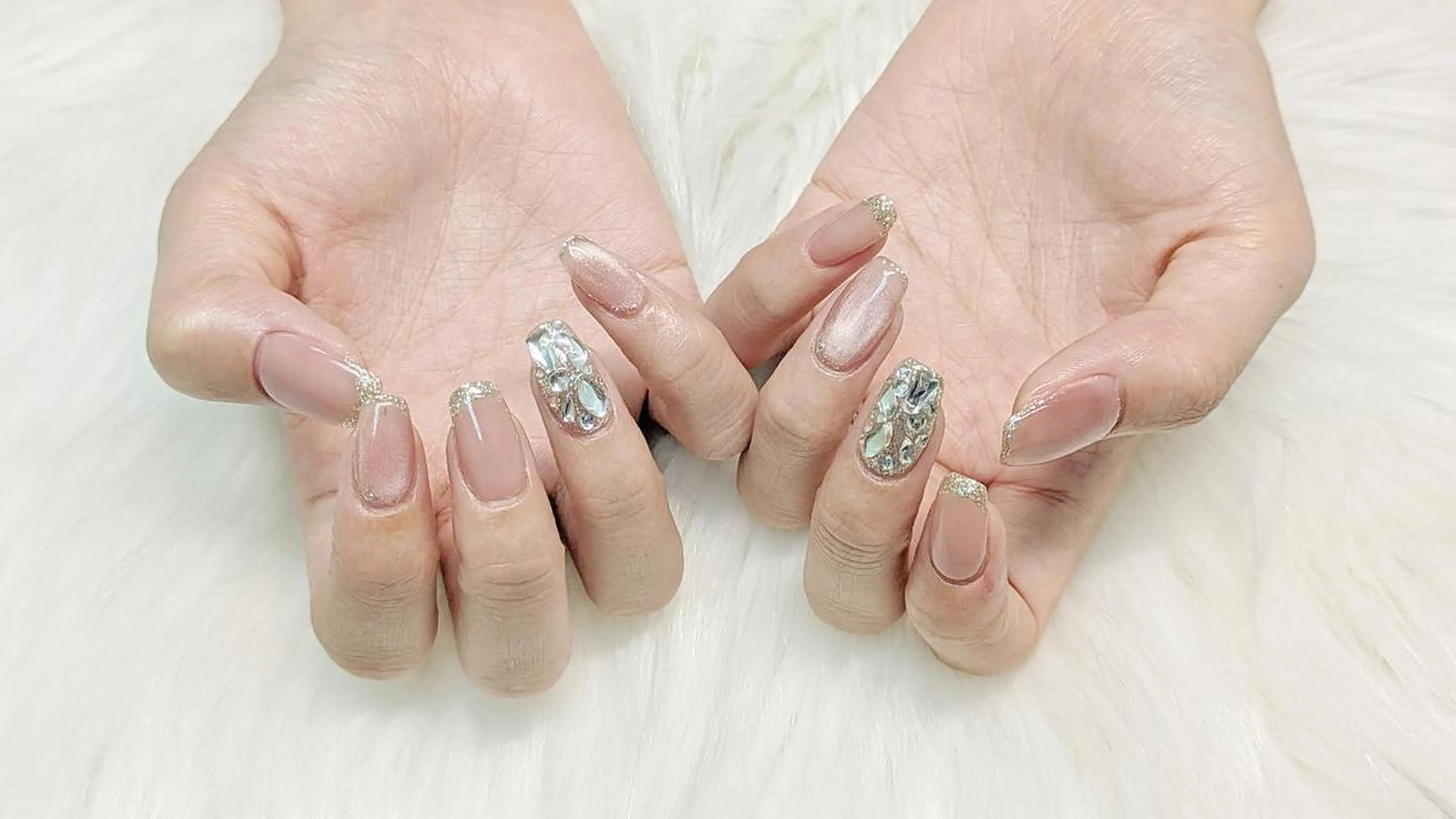 ネイル 長さ出し ジェルネイル 持ち込み パラジェル 春ネイル ハンドネイル リラネイル ギョウのネイルデザイン