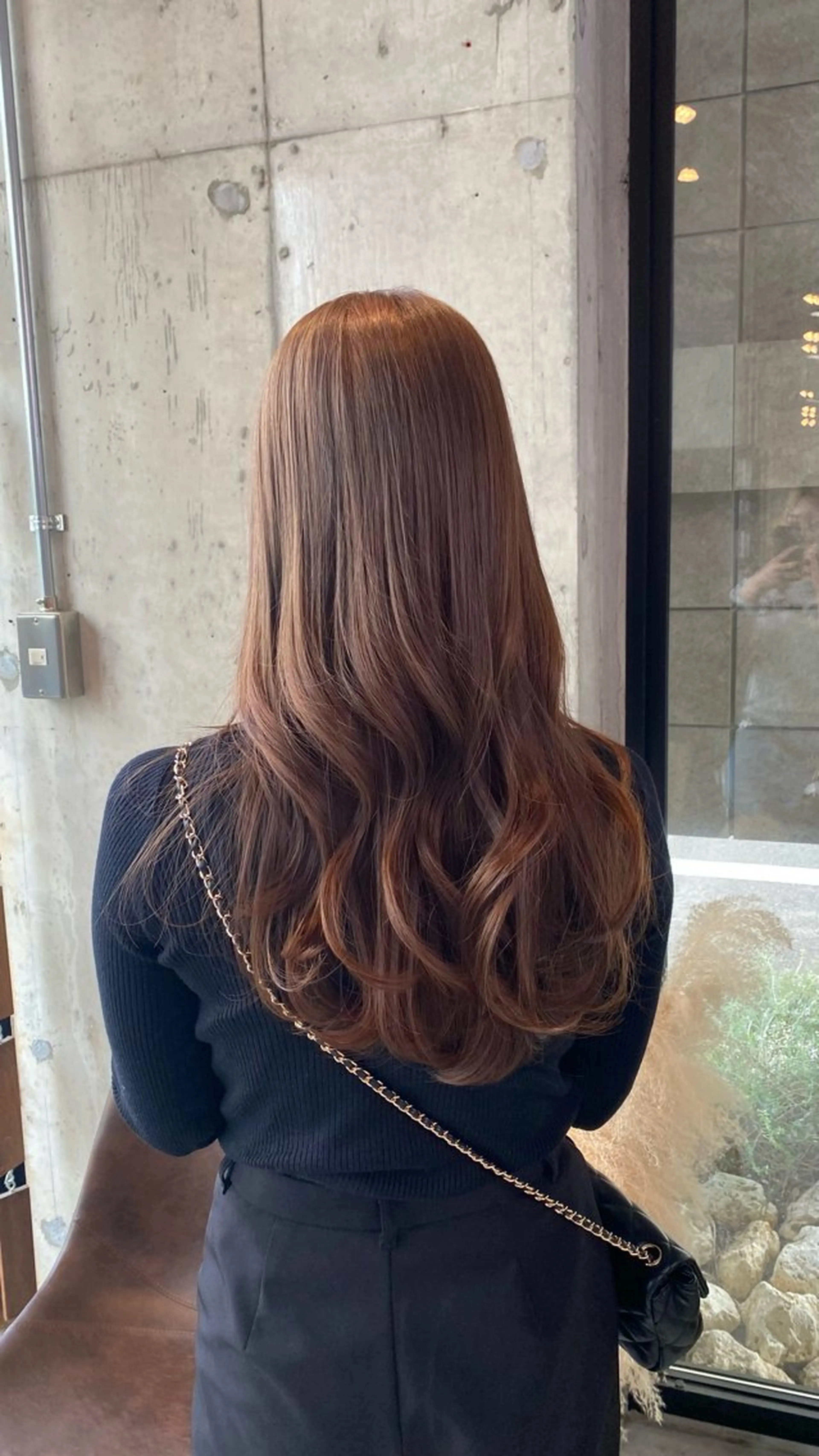 ロング カット ヘアカラー 佐々木 彩乃のヘアスタイル