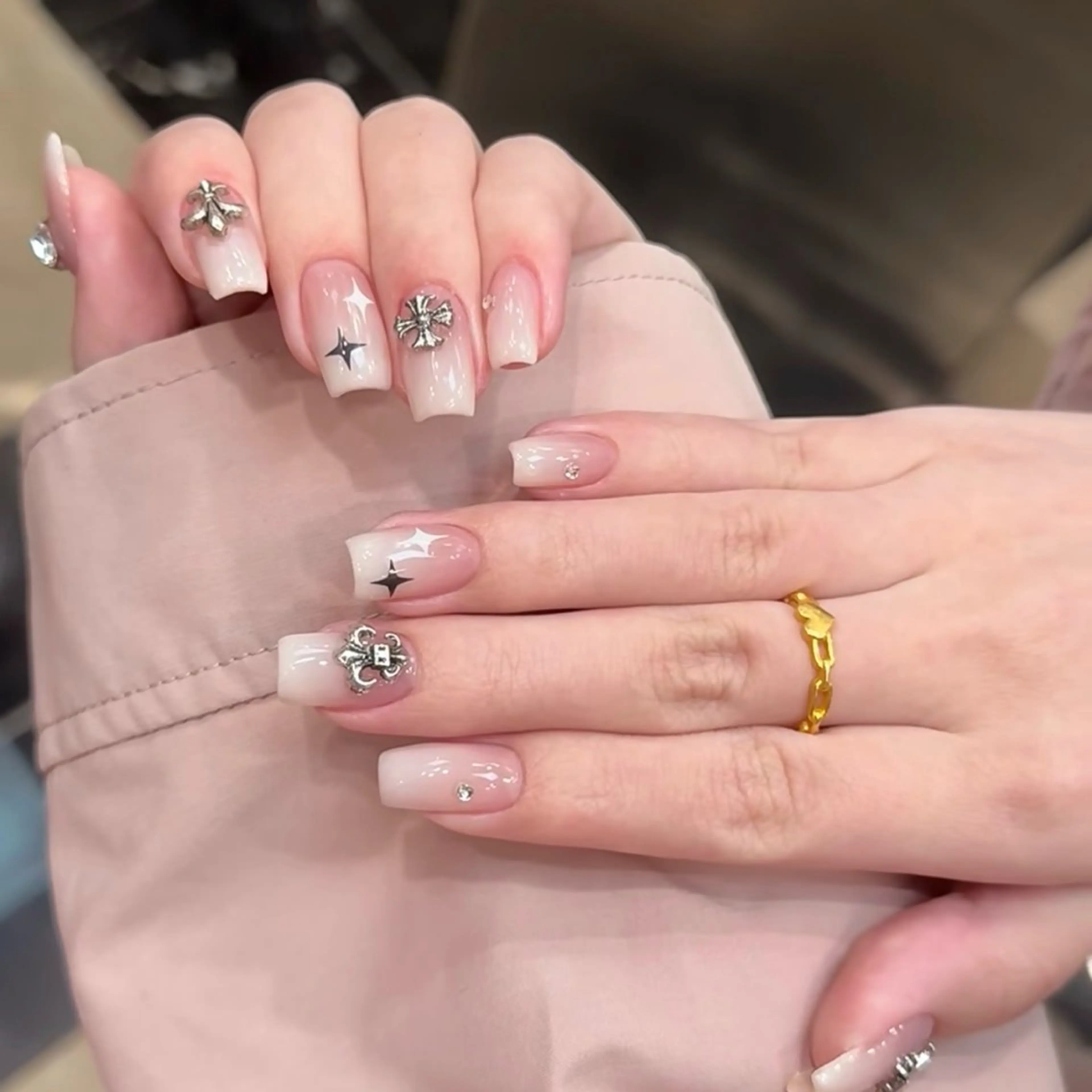 ネイル ハンドネイル 🎀 NaNa_nailのネイルデザイン