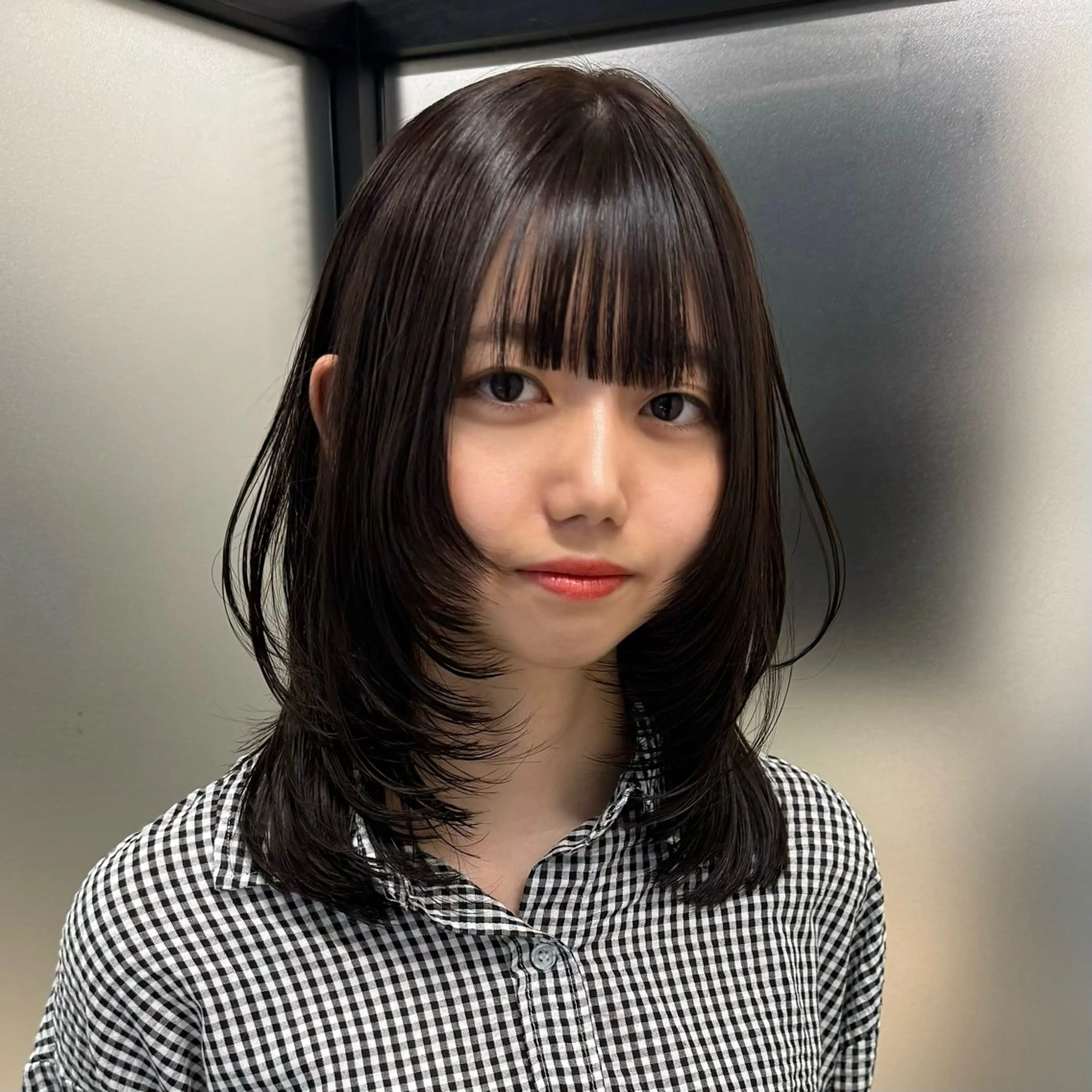 ミディアム カラー ダークグレー ダークグレージュ グレージュ ハッシュカット ウルフカット レイヤーカット/ボブ ウルフ/韓国ヘア🪄のヘアスタイル