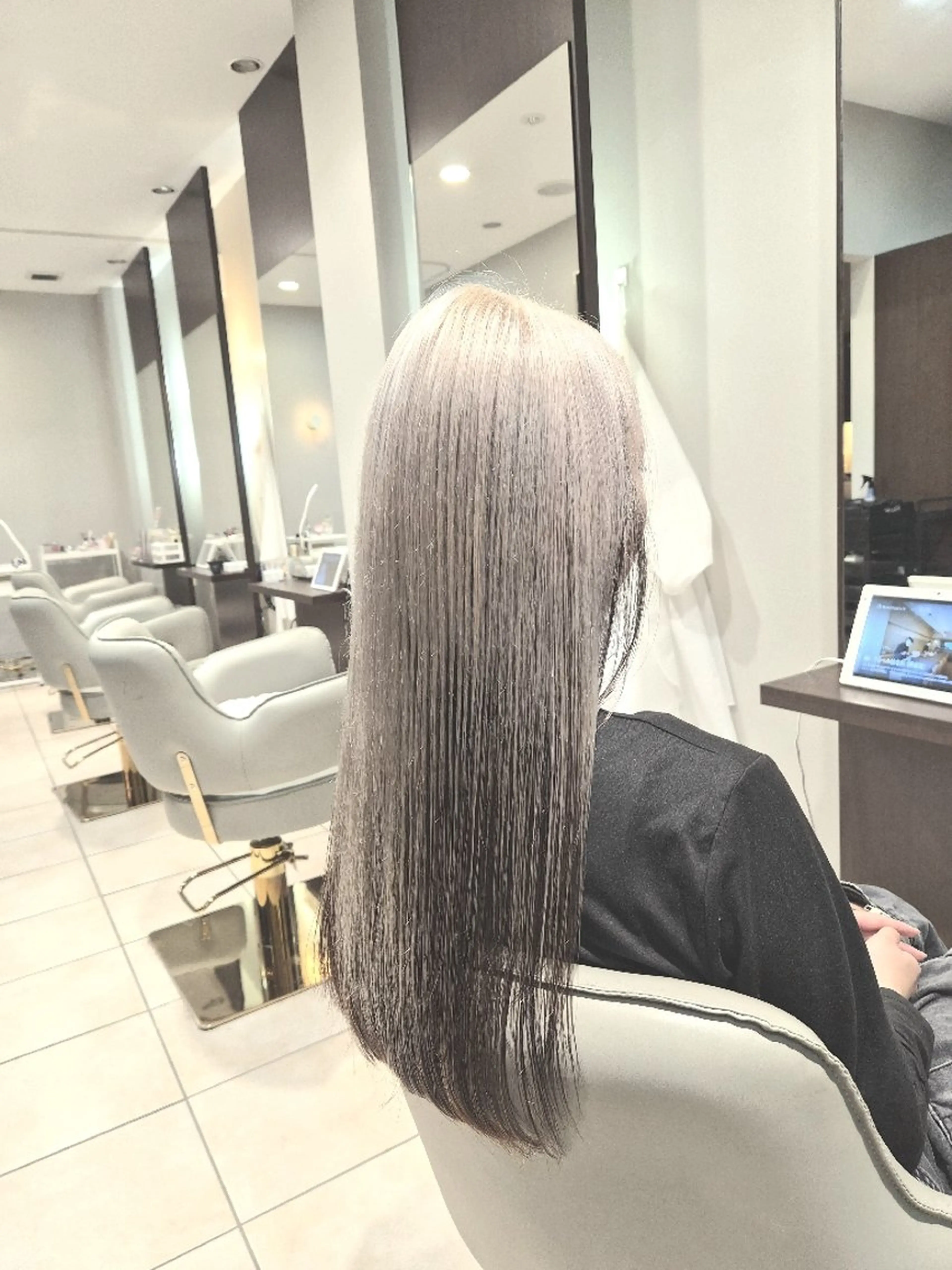 ロング カラー ヘアカラー 雅/ダブルカラー/ 白髪ぼかしハイライトのヘアスタイル