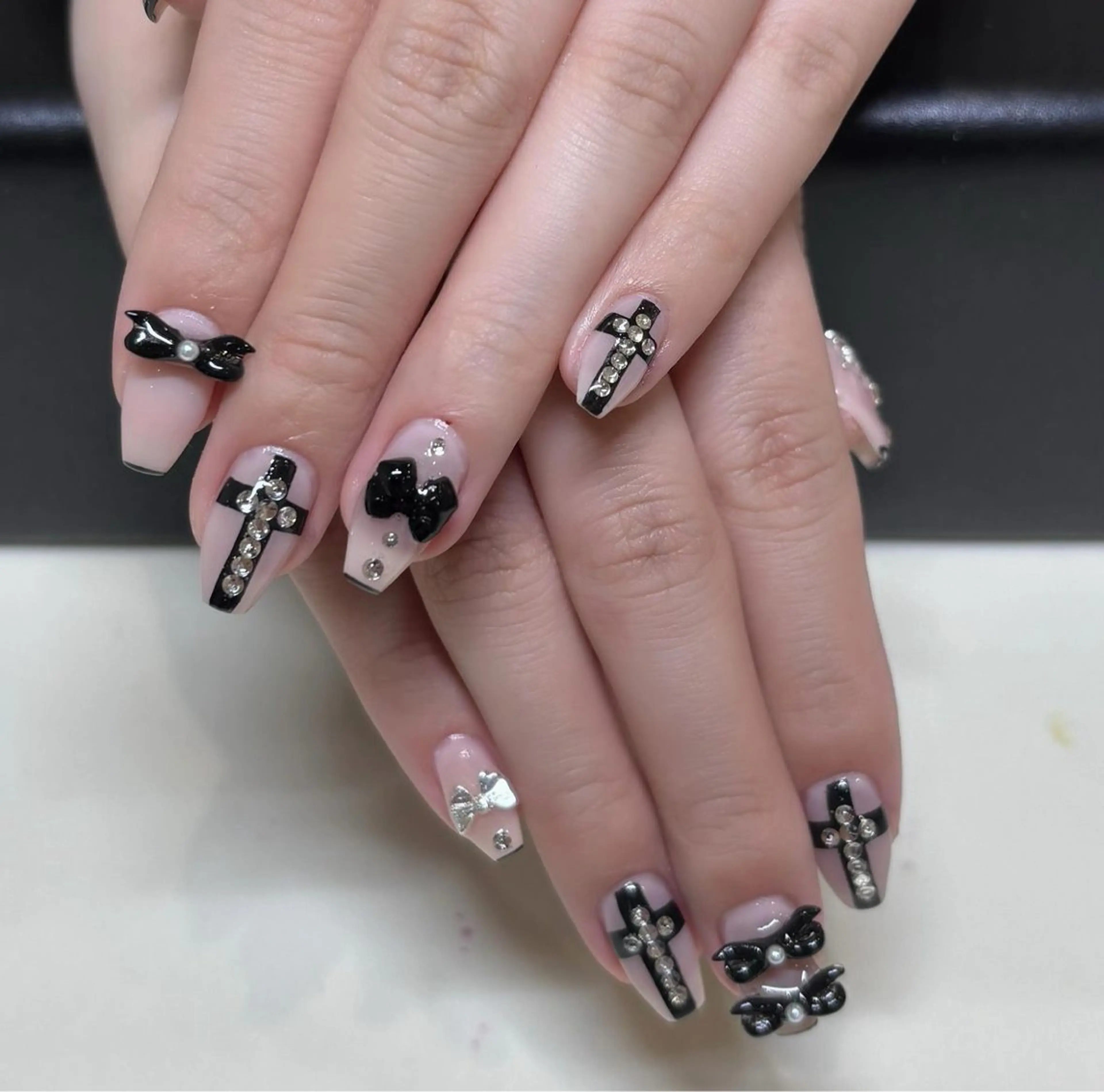 ネイル ハンドネイル ︎✧韓国/ワンホン myu︎✧のネイルデザイン