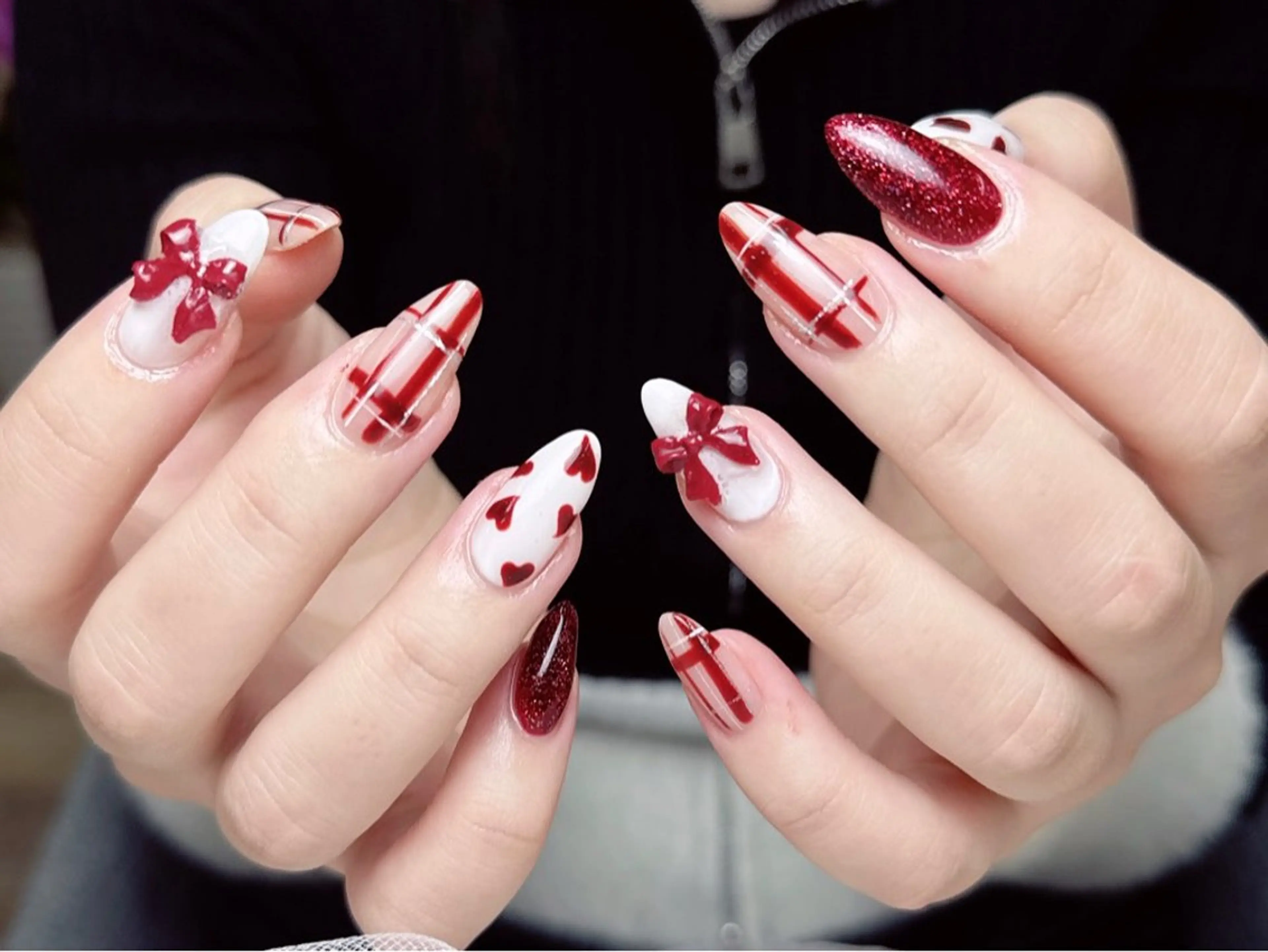 ネイル フレンチネイル ジェルネイル ハート 韓国ネイル マグネットネイル ハンドネイル ネイルサロン lotusのネイルデザイン