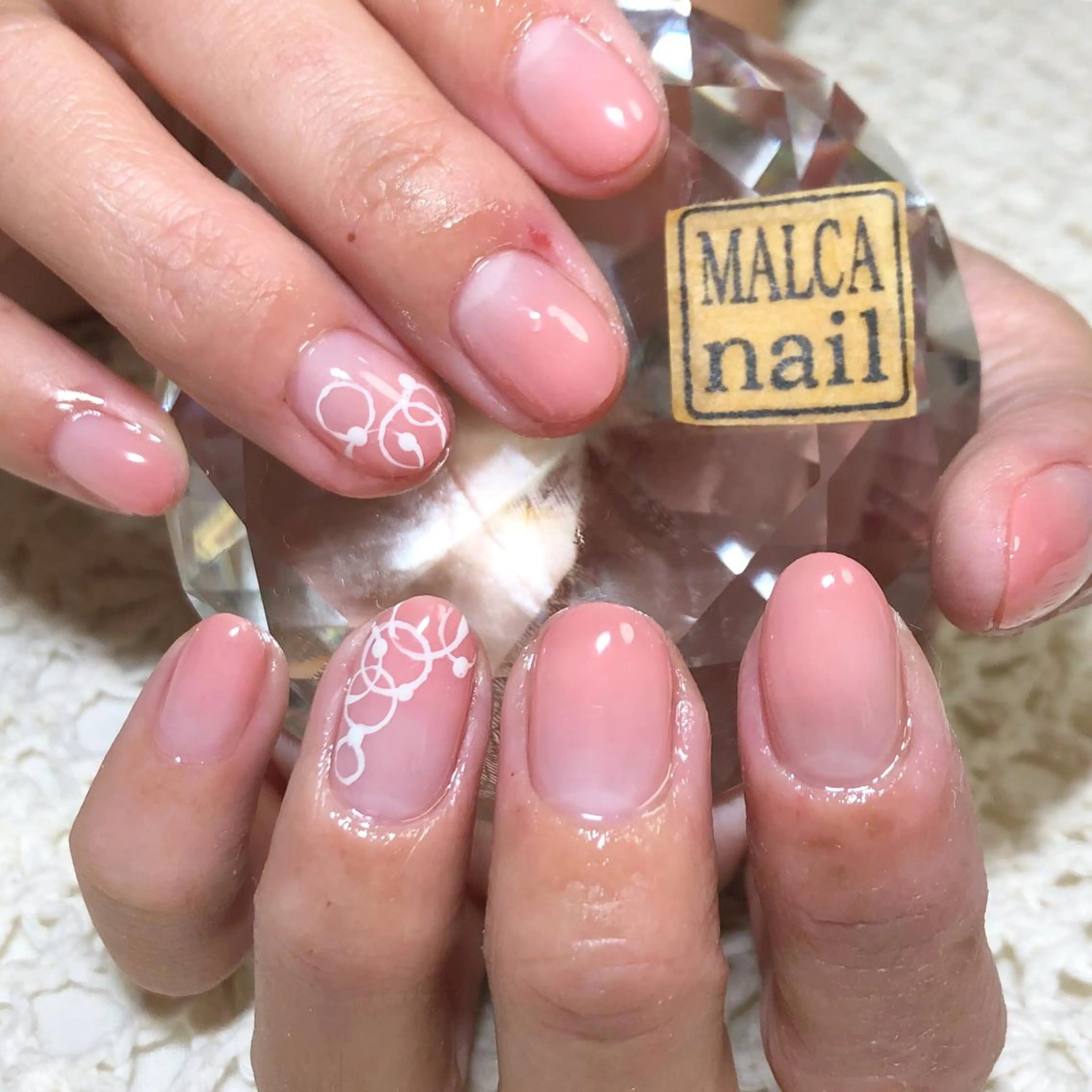 セミロング カラー パーマ ヘアアレンジ キッズ ネイル マツエク・マツパ 荒木 莉奈のネイルデザイン