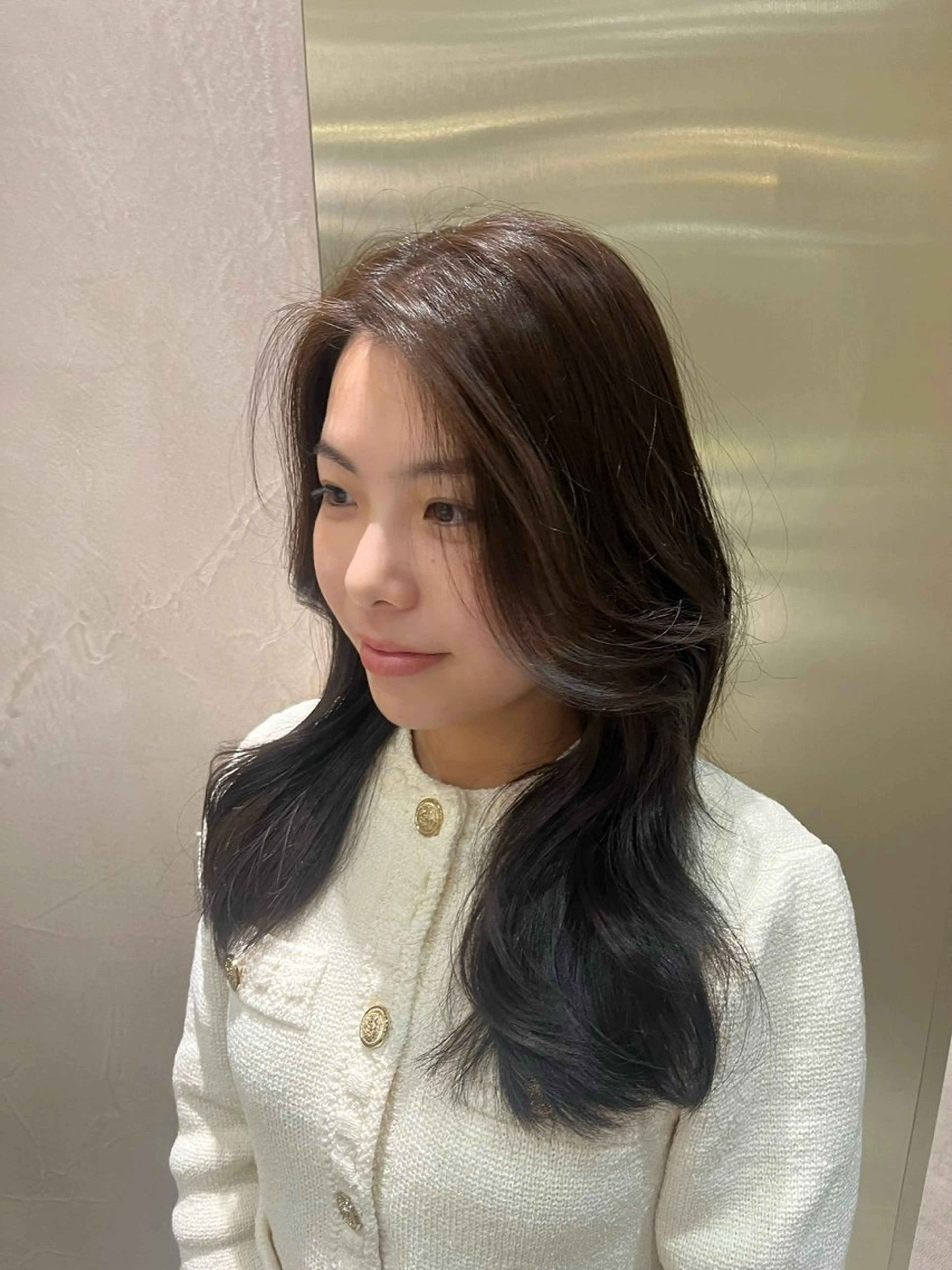 セミロング カット 顔周りカット/ 透明感カラー/ユナのヘアスタイル