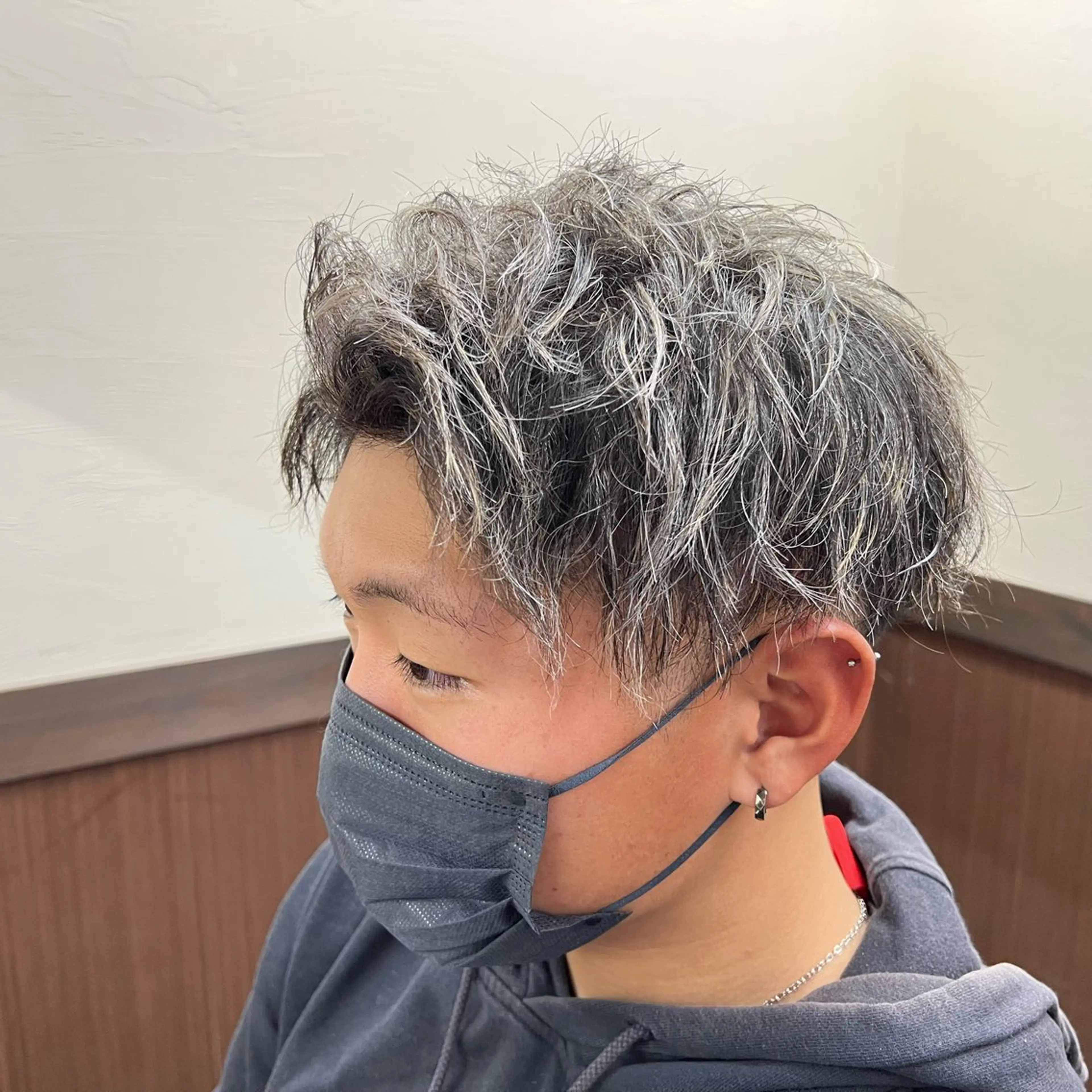 ショート カラー メッシュ 土田 紘太のヘアスタイル