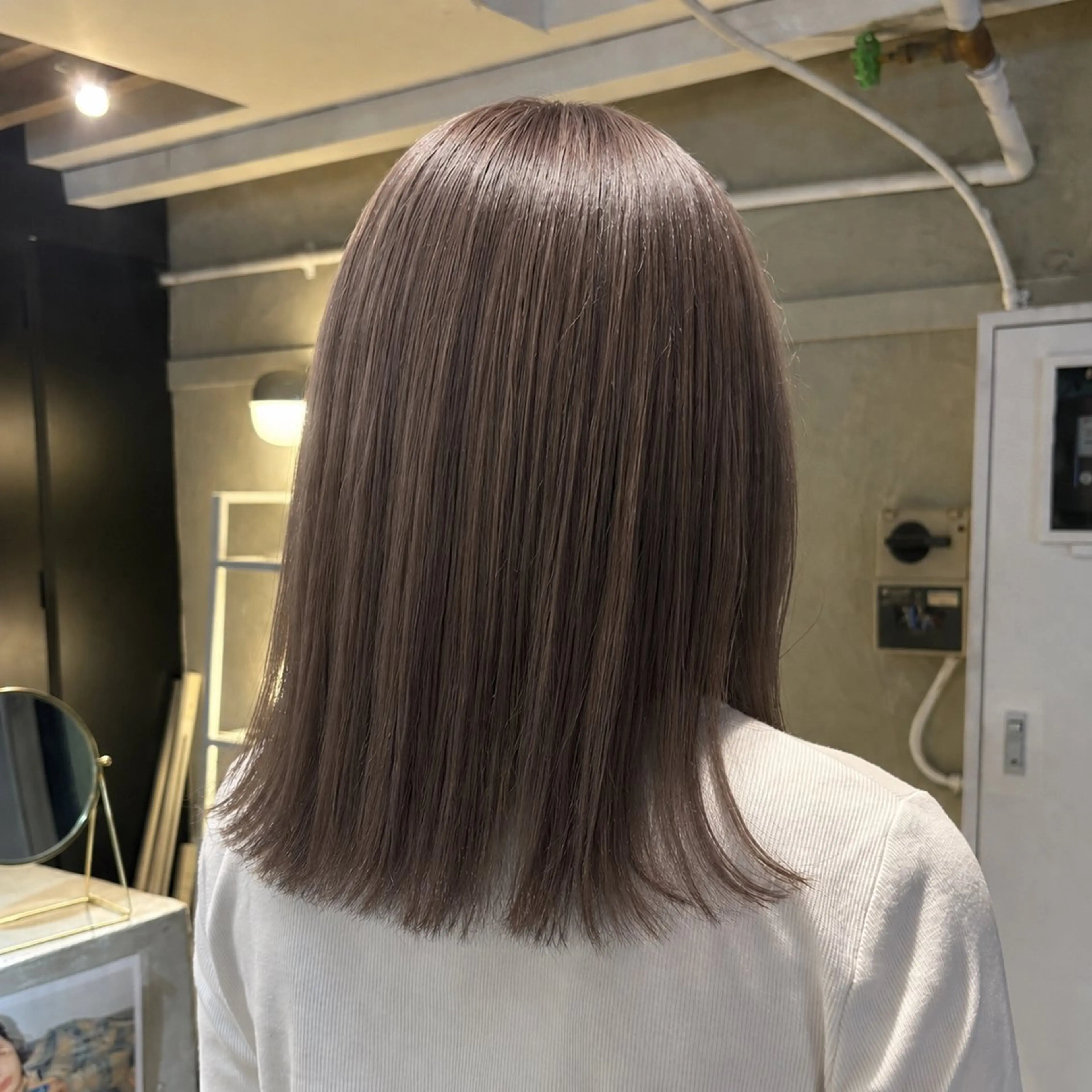 ミディアム カラー ヘアアレンジ グレージュ ヘアカラー トリートメント ヘアセット 🫧ハイトーン×艶 カラー🫧 Rionのヘアスタイル