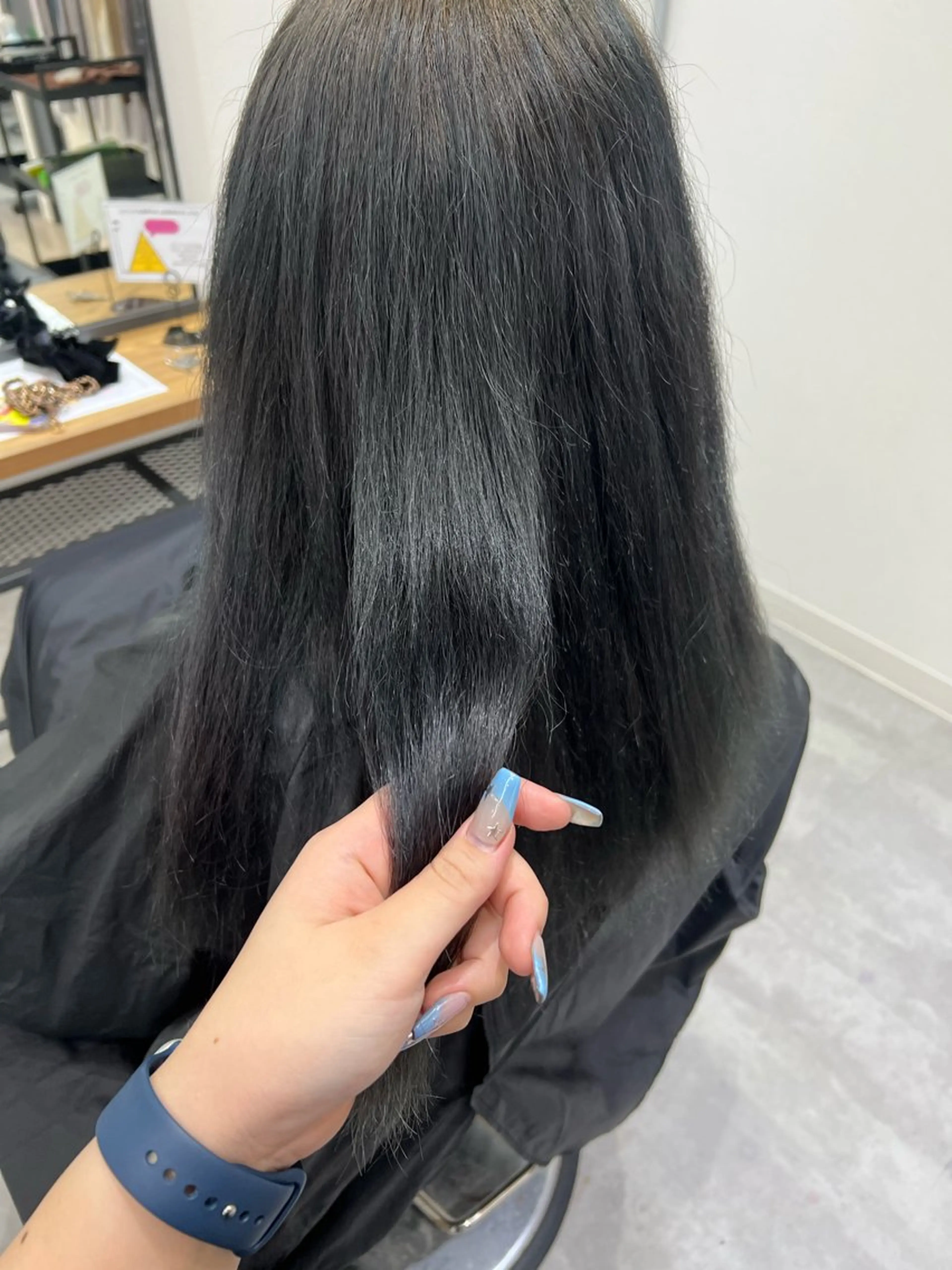 ミディアム カラー ブルーカラー 透明感カラー ショート/ウルフ カットモデル募集のヘアスタイル