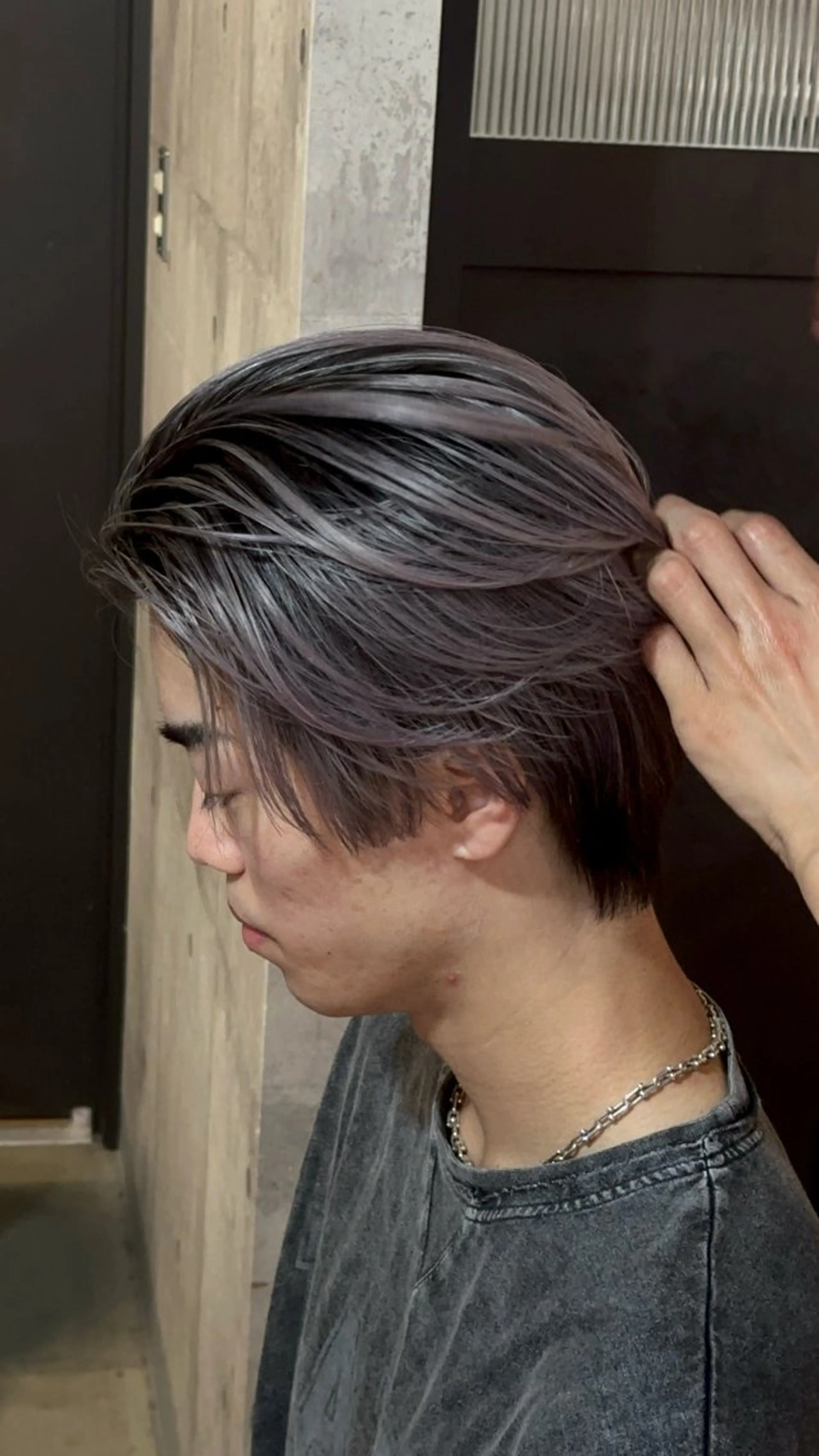 カット+2ブリーチメンズバレイヤージュの写真