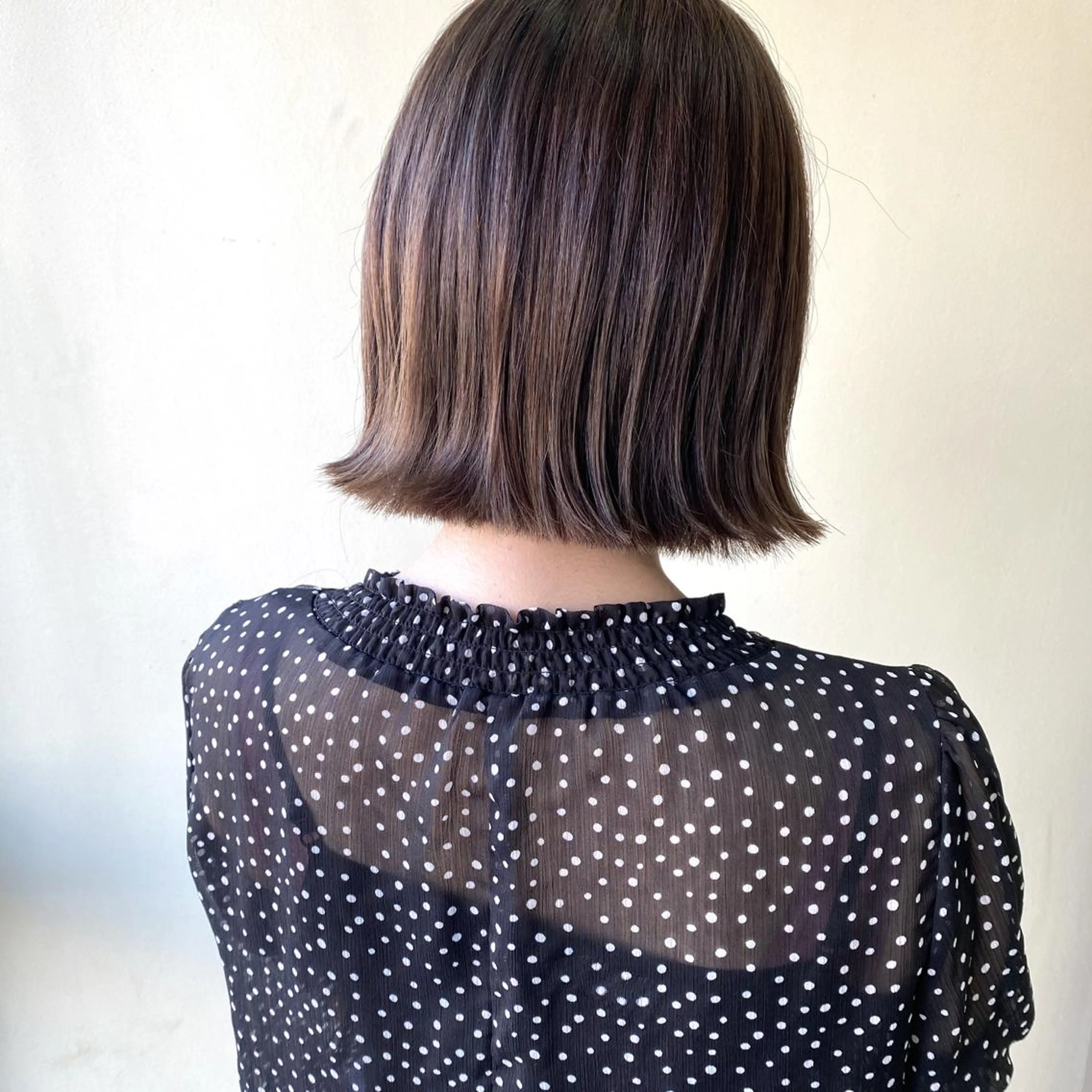 ミディアム レイヤーカット 🇰🇷SAYAのヘアスタイル