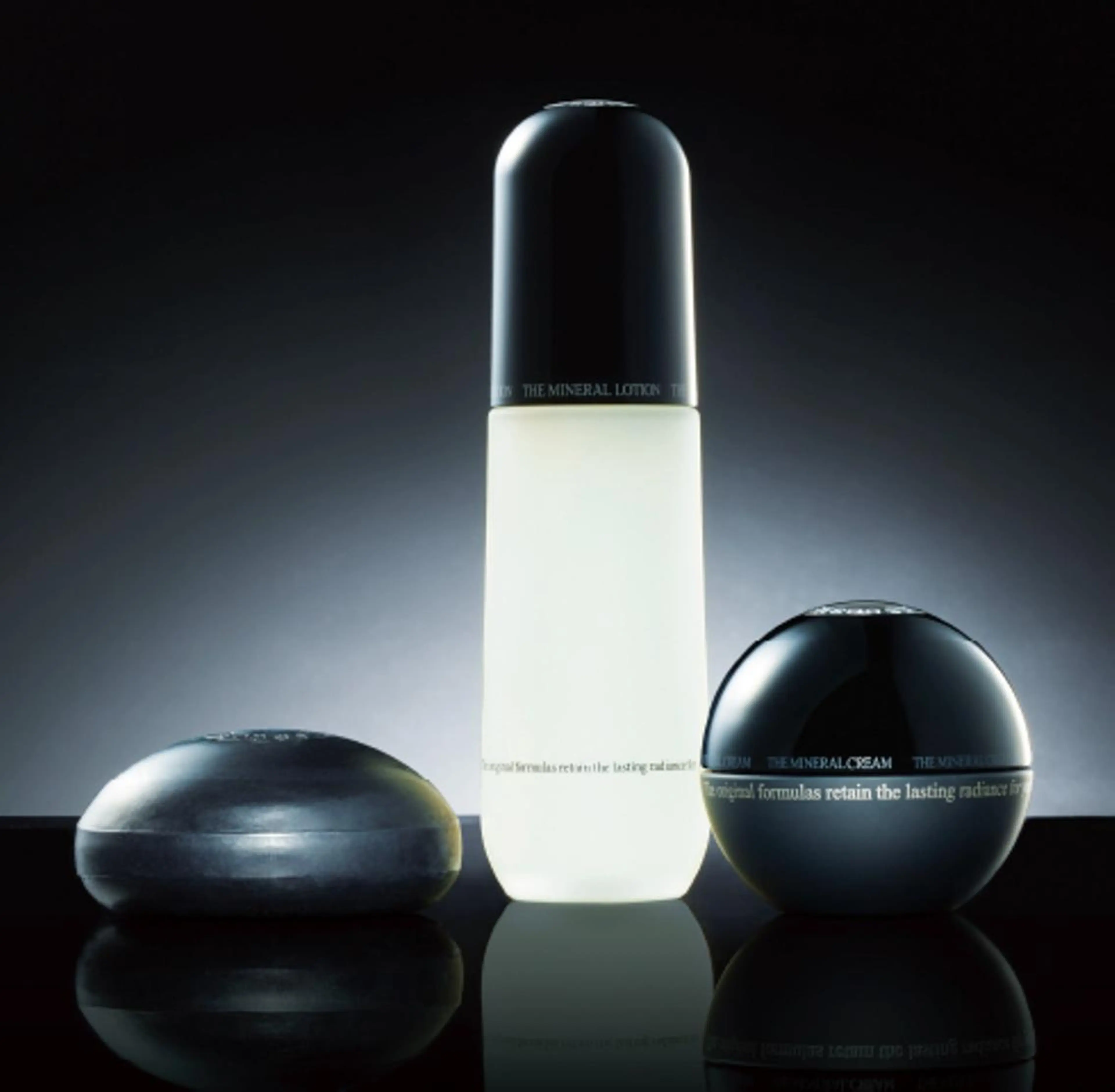 ミネラル透明美肌コース（スキンケア約2ヵ月分＋エステ2回付）の写真