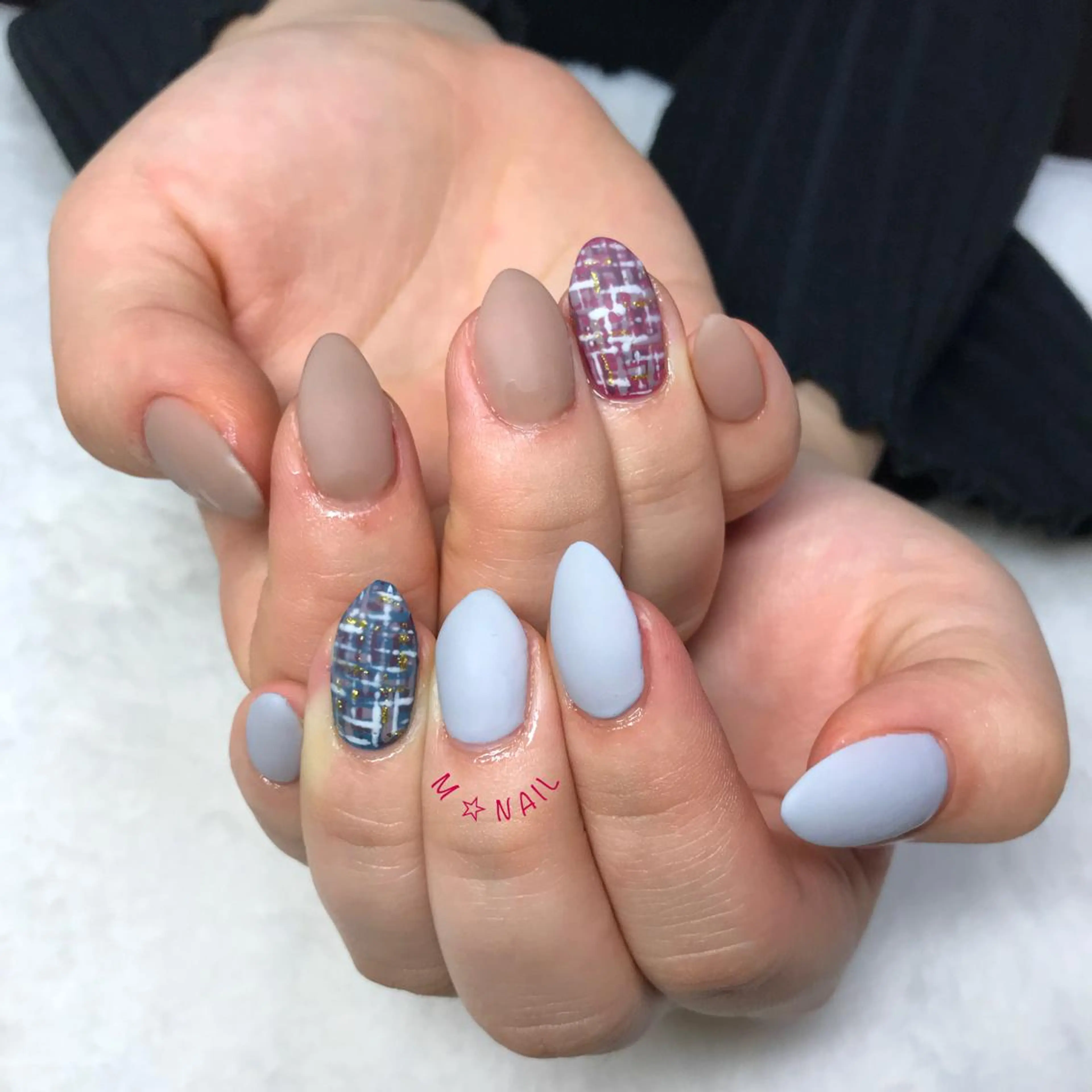 ネイル マットネイル ツイードネイル ハンドネイル COCO +のエステ・リラクイメージ