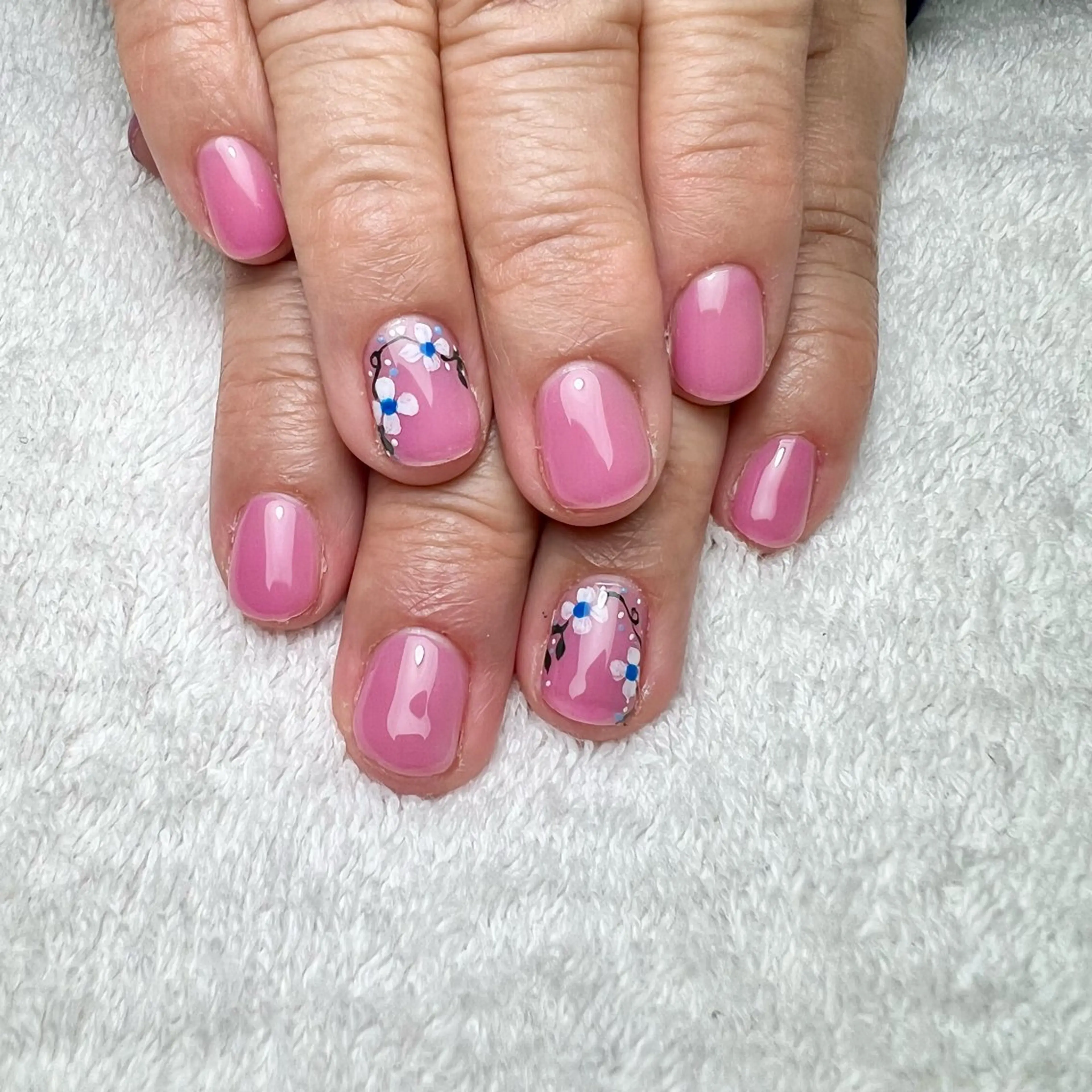 ネイル フラワーネイル ピンク 春ネイル ハンドネイル COCO+所属・COCO +のエステ・リラクイメージ