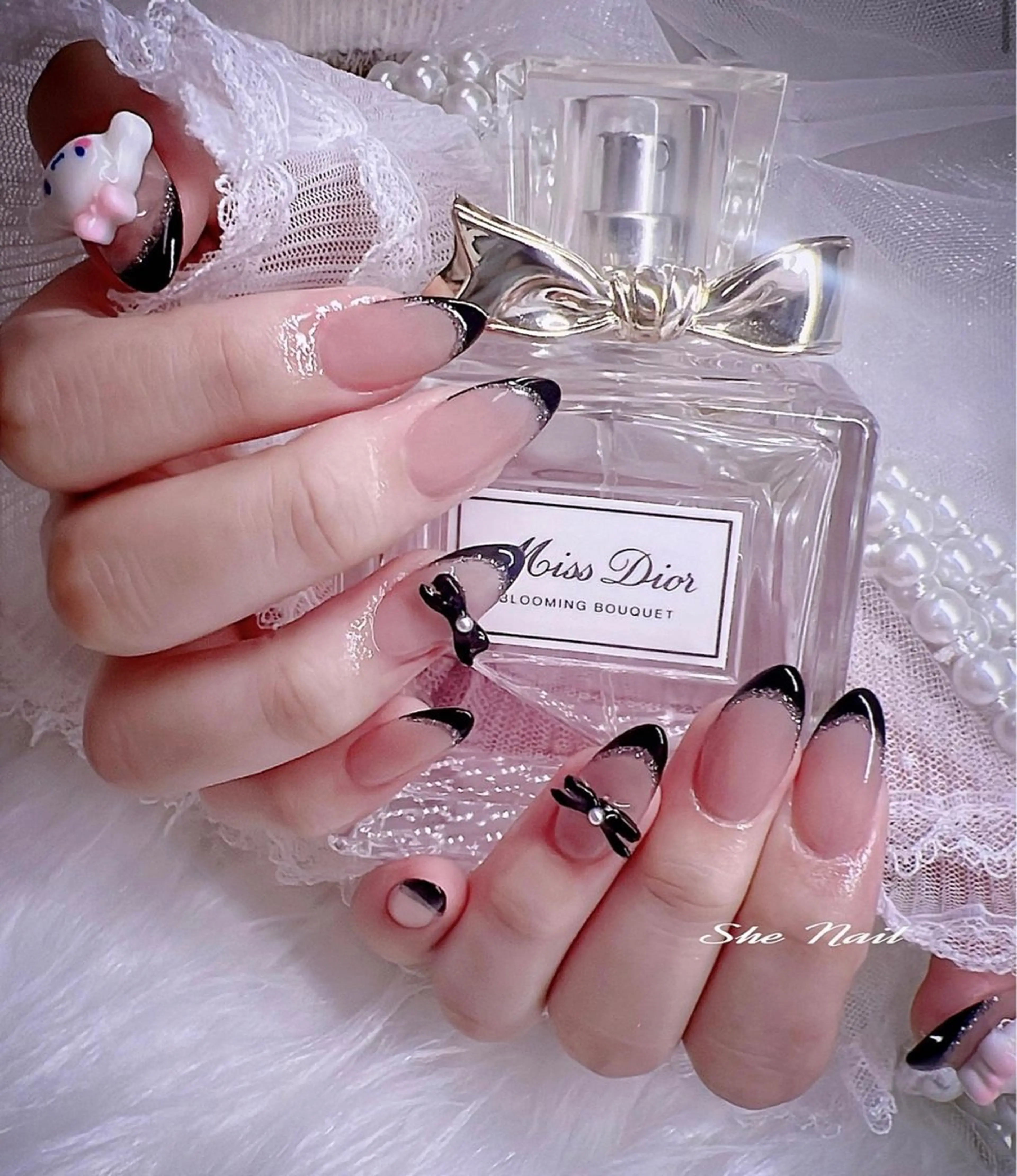 ネイル チークネイル 長さ出し フラッシュネイル フレンチネイル ガラスフレンチ She   Nail所属・ISA_ BELLAのネイルデザイン