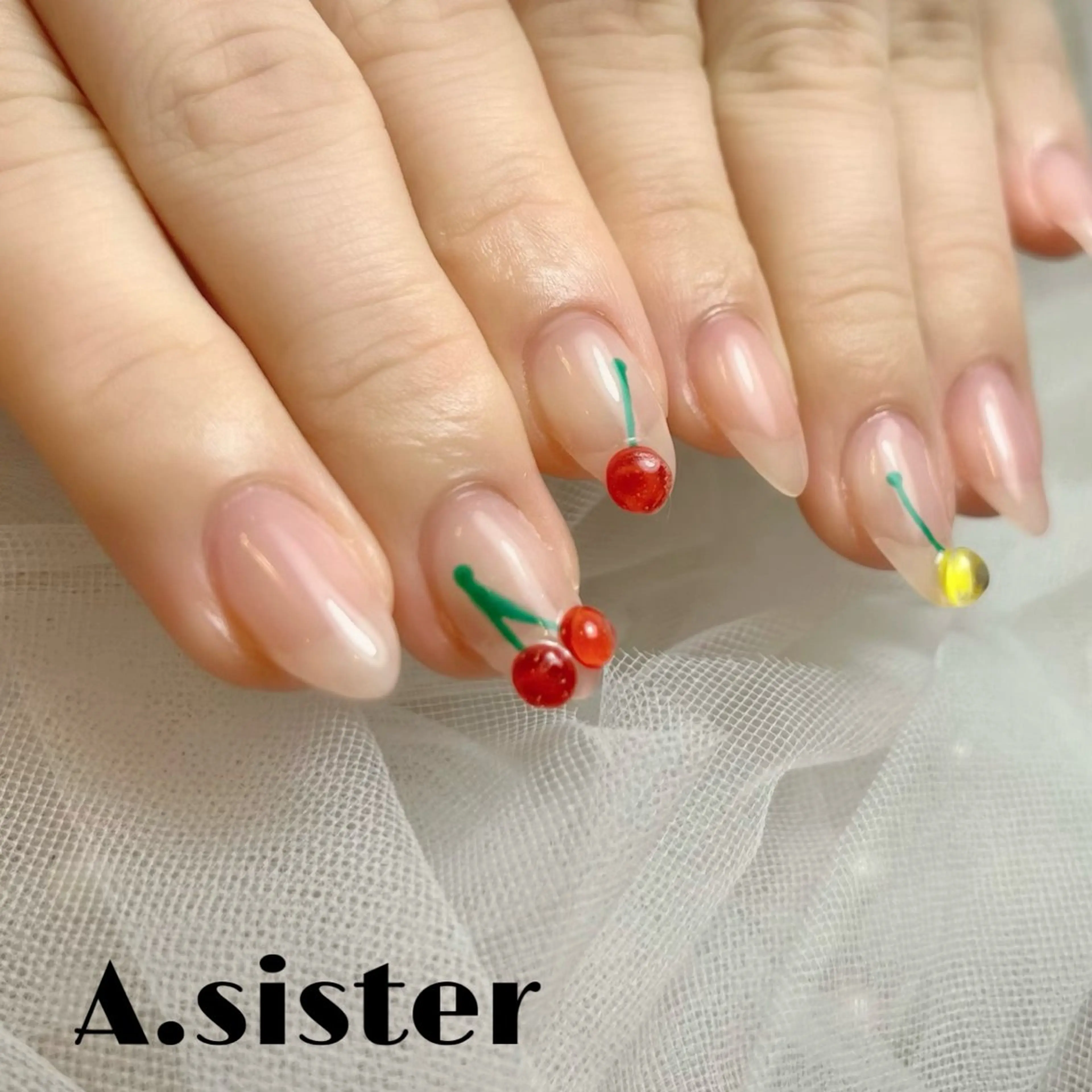 ミディアム ハンドネイル nail salon 《A.sister》のネイルデザイン
