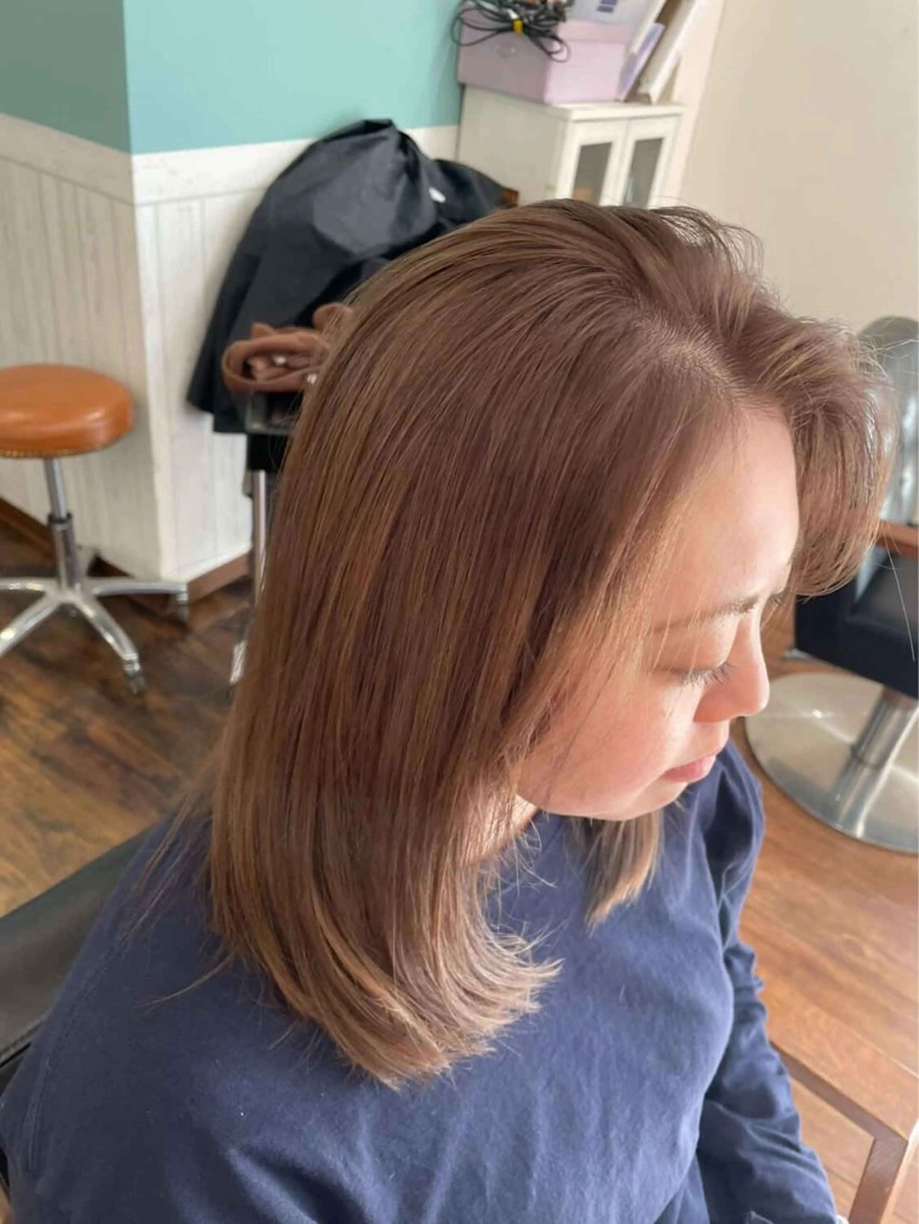 セミロング 及川 千晴のヘアスタイル