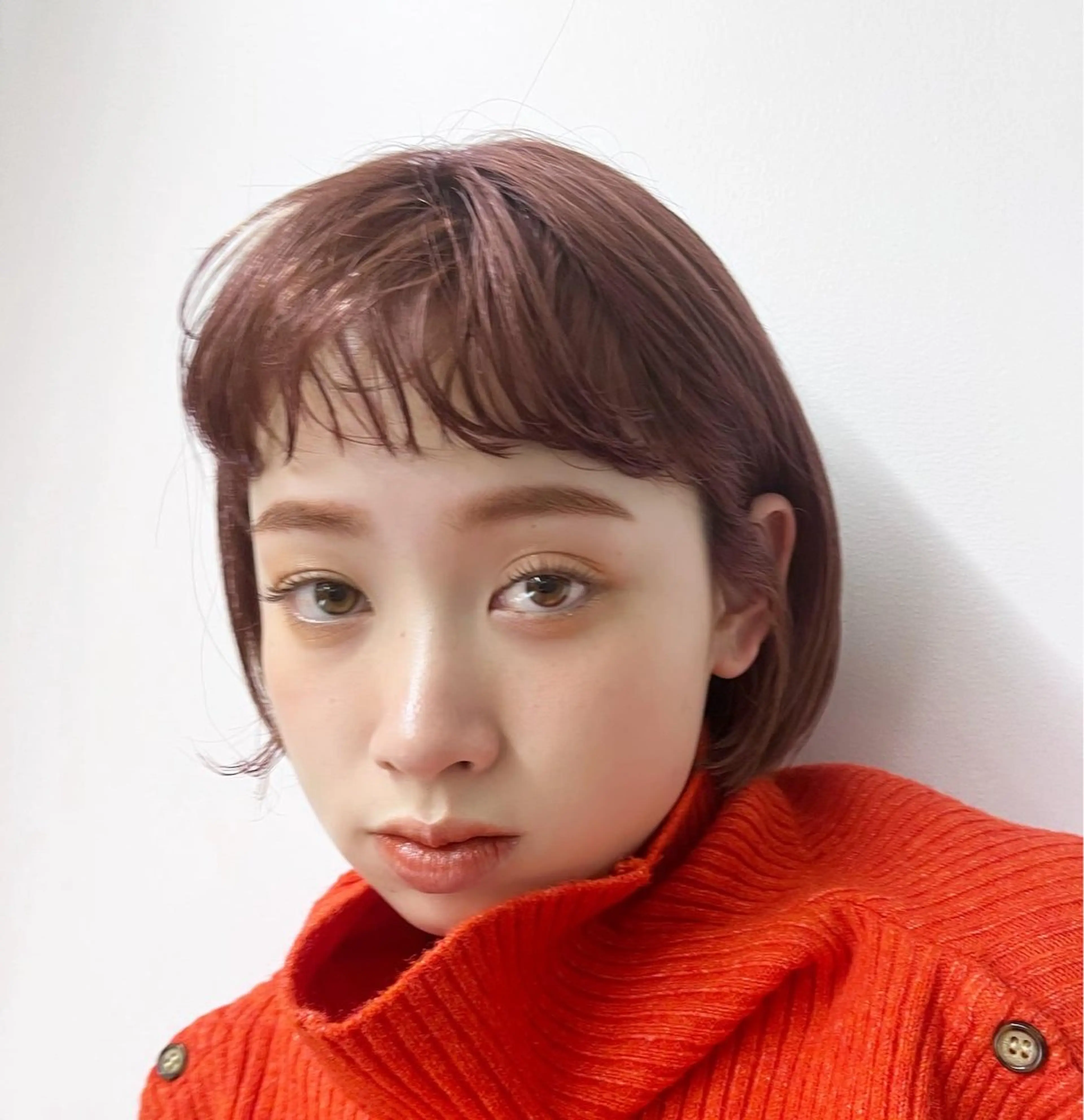 ショート カラー 阿久津真衣 似合わせカットのヘアスタイル