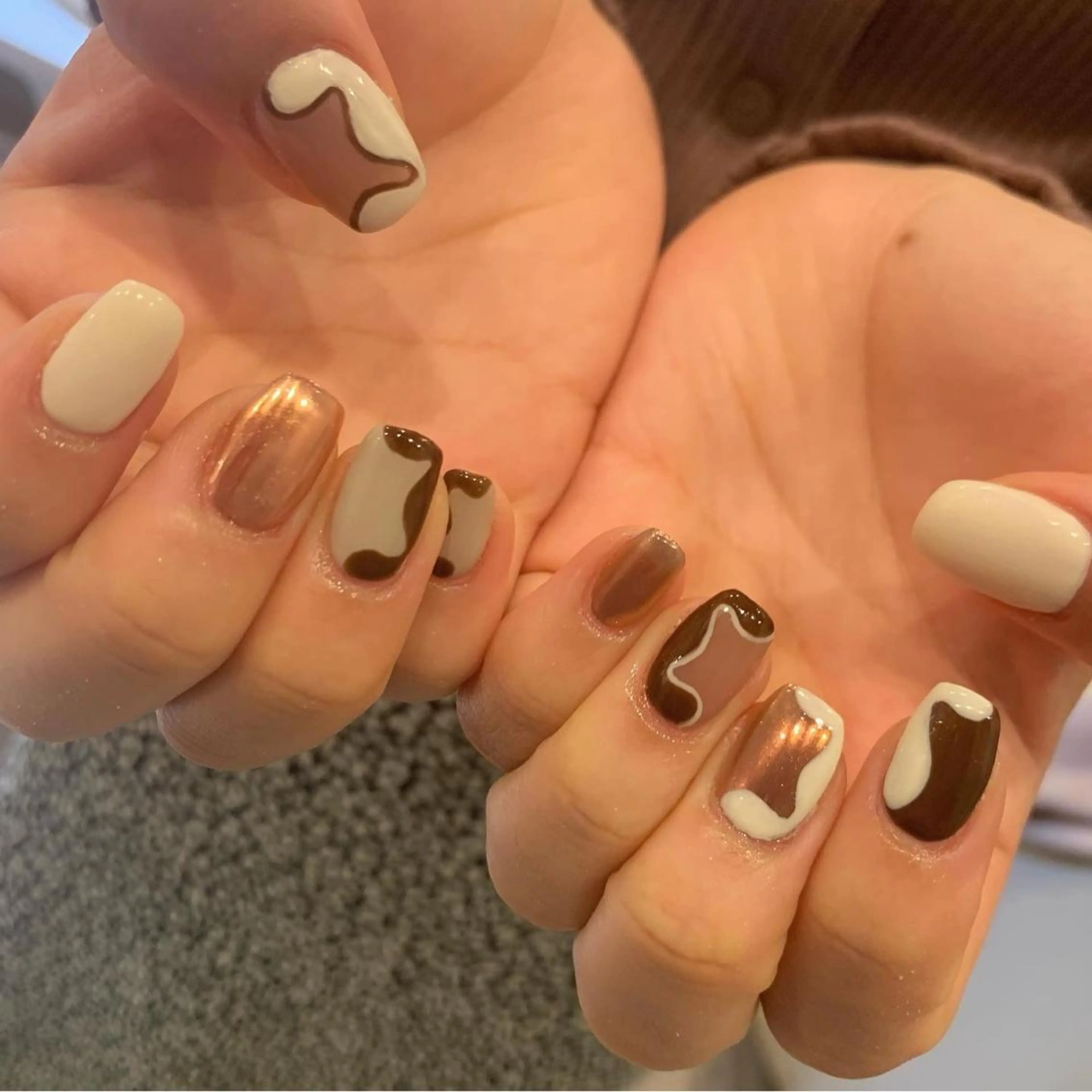 ネイル ヤマダ サクラのヘアスタイル