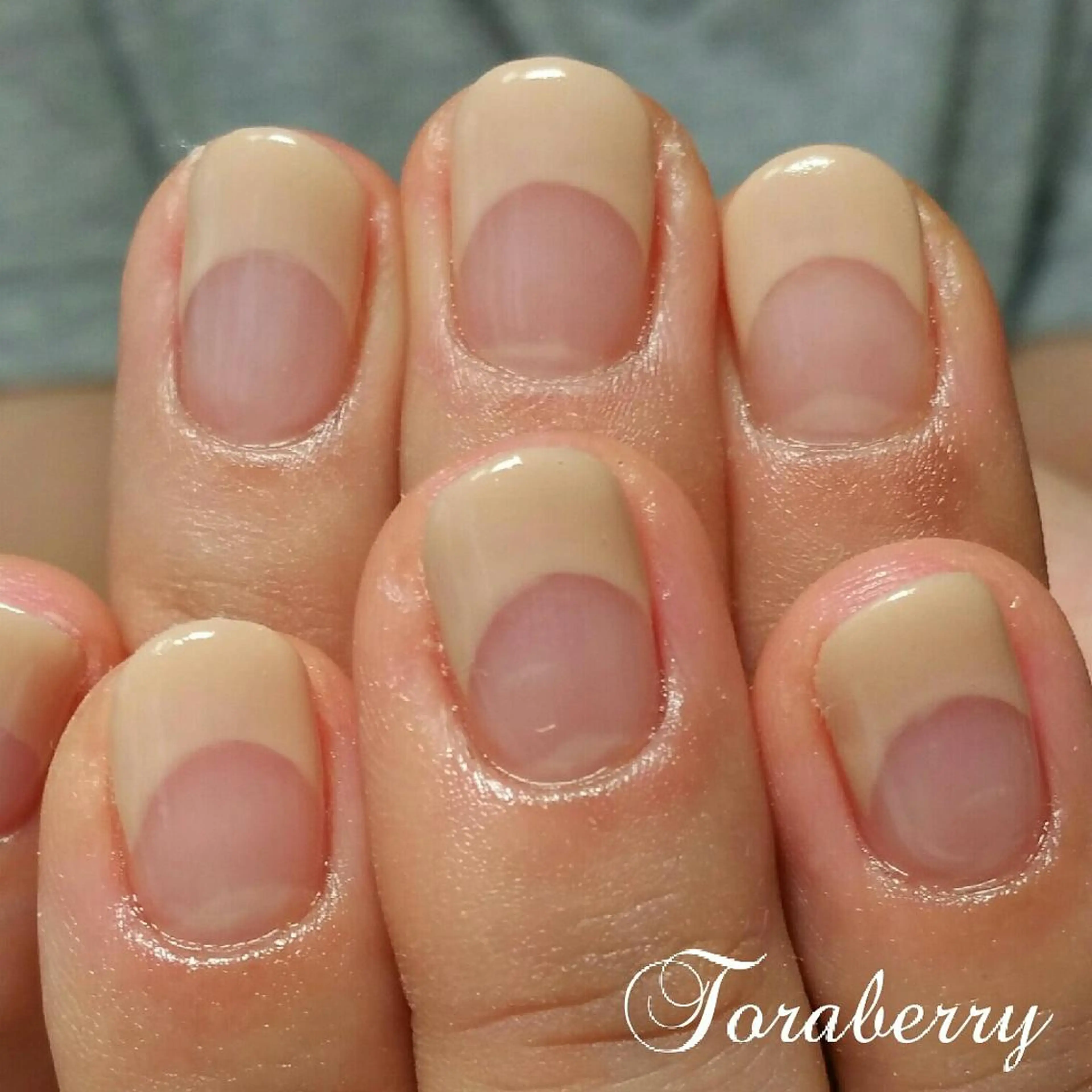 ネイル フレンチネイル ハンドネイル ネイリスト なつみのネイルデザイン