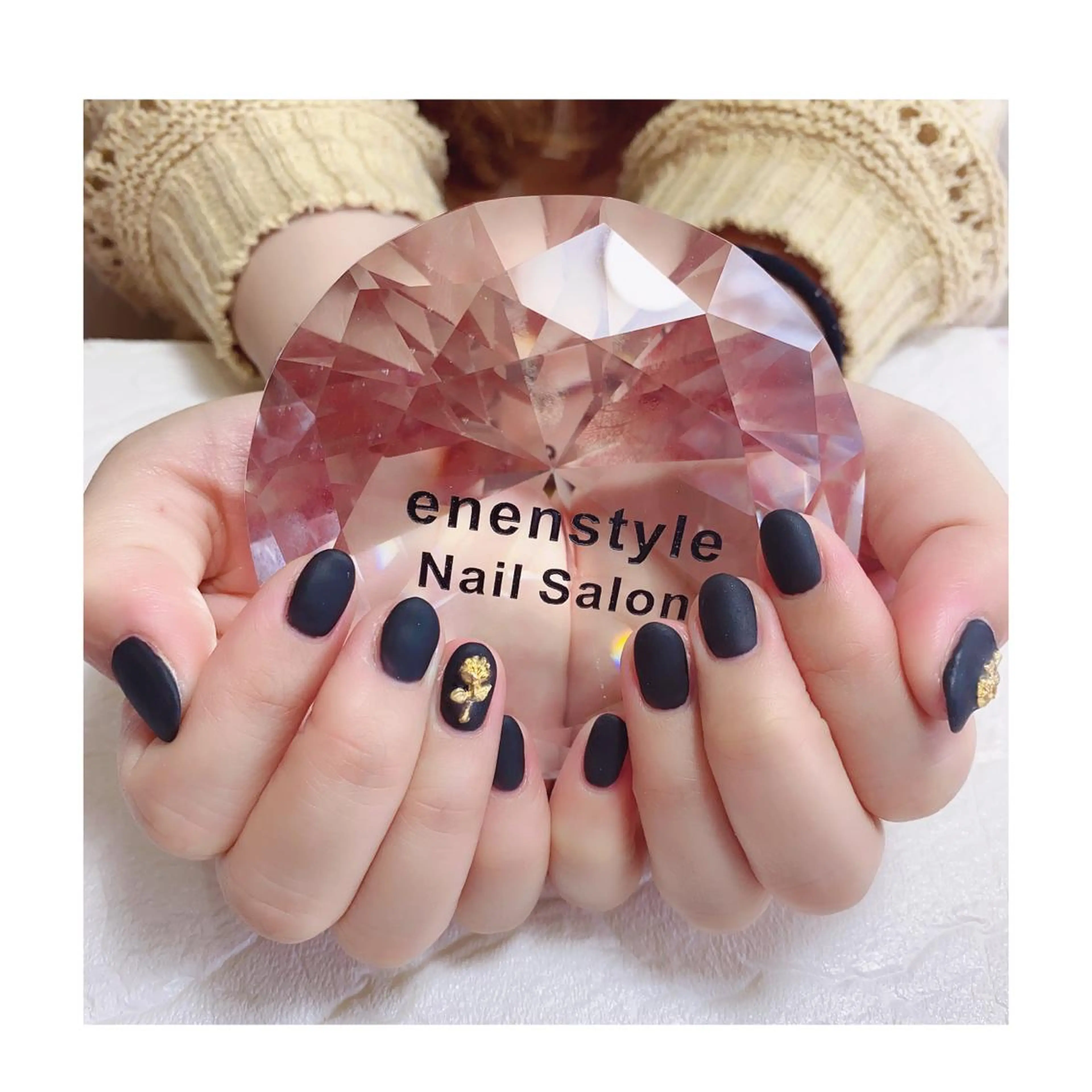 ミディアム ネイル ジェルネイル ニュアンスネイル オフィスネイル ワンカラーネイル パラジェル ハンドネイル 👑enen style👑のネイルデザイン