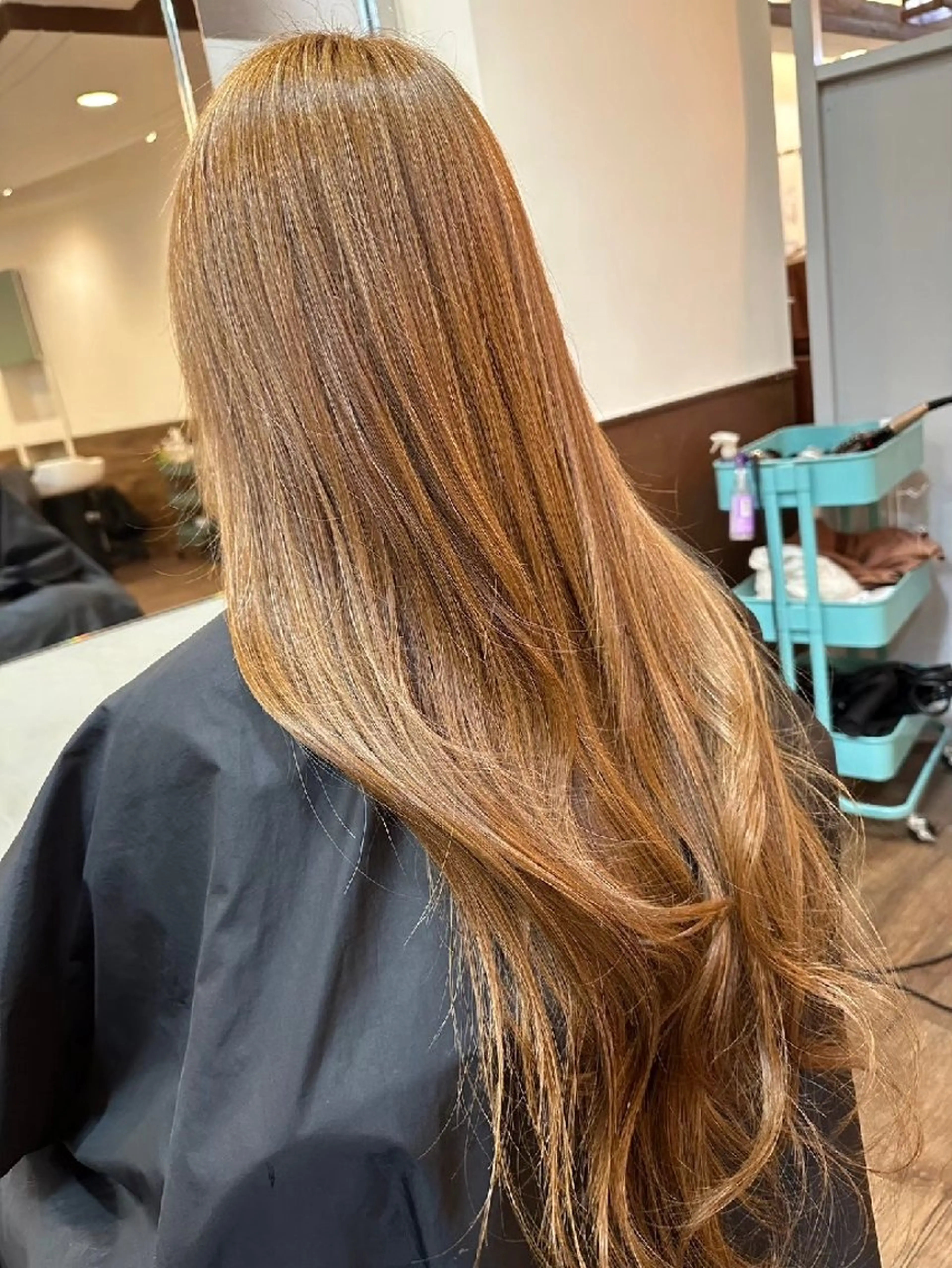 カラー ヘアカラー 束感まつぱ🥑🤍 NATUKI🤍のヘアスタイル