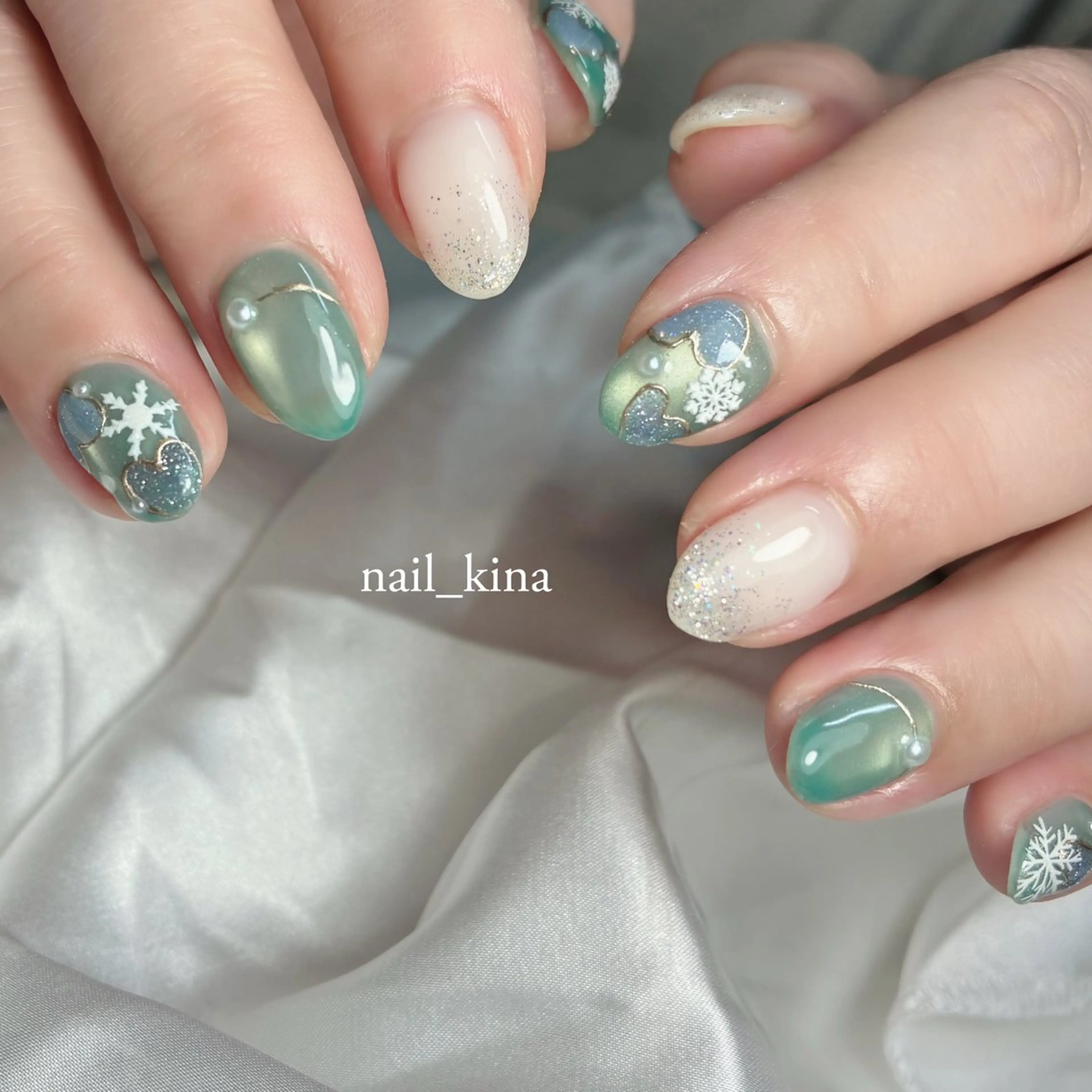 ネイル アートネイル ジェルネイル ハート 水色 マグネットネイル ハンドネイル nail_ kinaのネイルデザイン