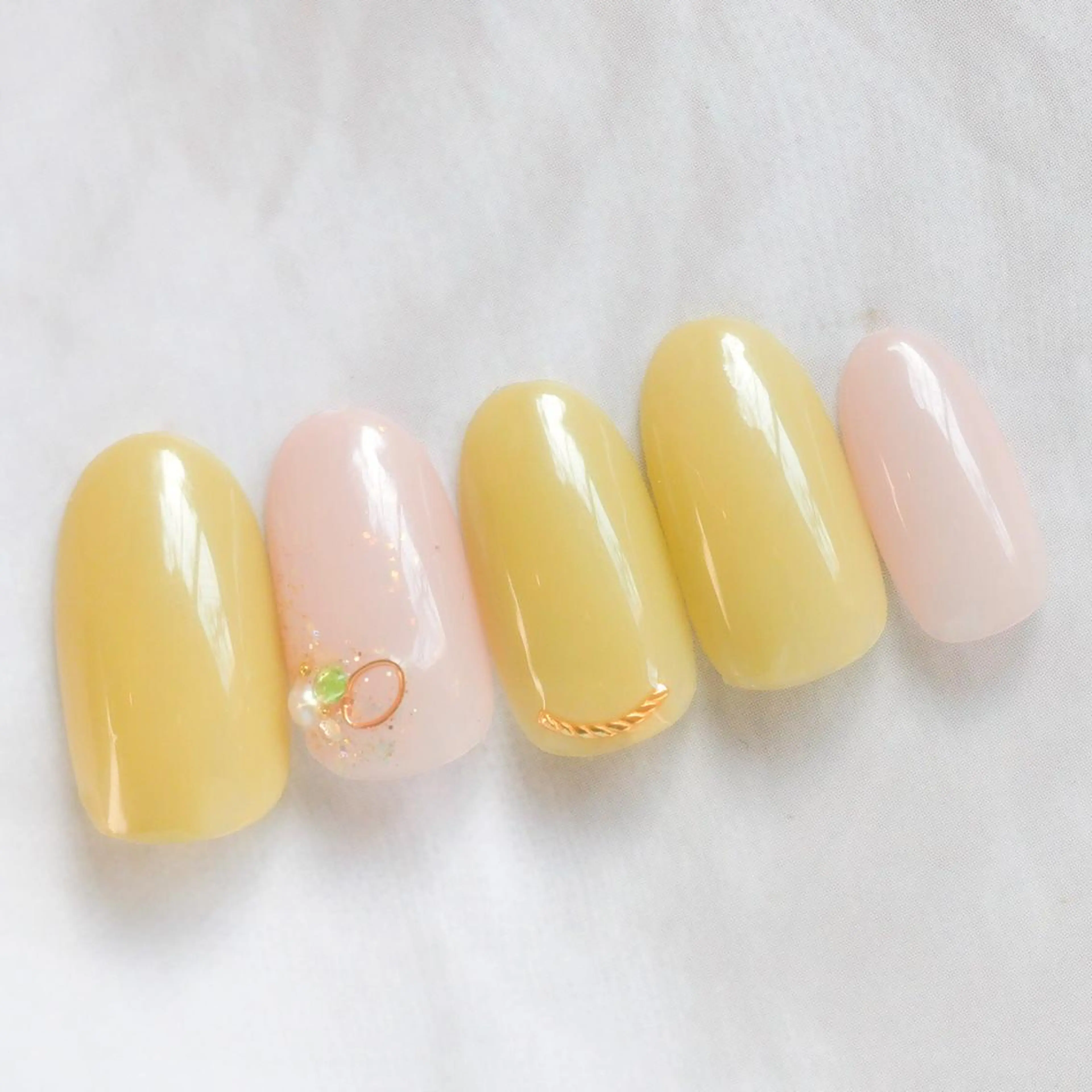 ネイル アートネイル ブルー ジェルネイル ニュアンスネイル ワンカラーネイル ハンドネイル ネイルサロン 【たゆnail】のネイルデザイン