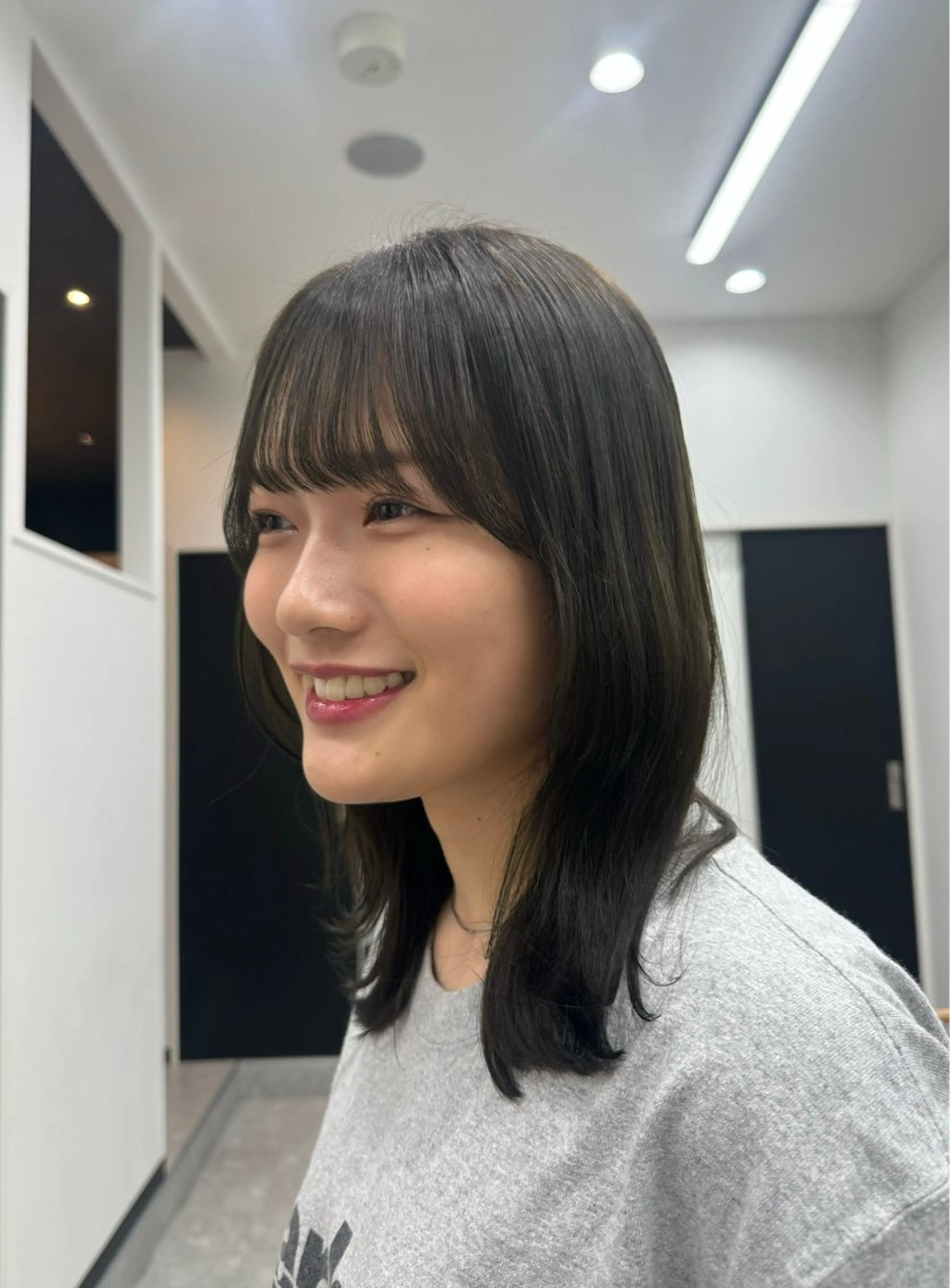 ミディアム カラー 𝘀𝗮𝗲 ⑅*/ 艶髪/ショートボブのヘアスタイル