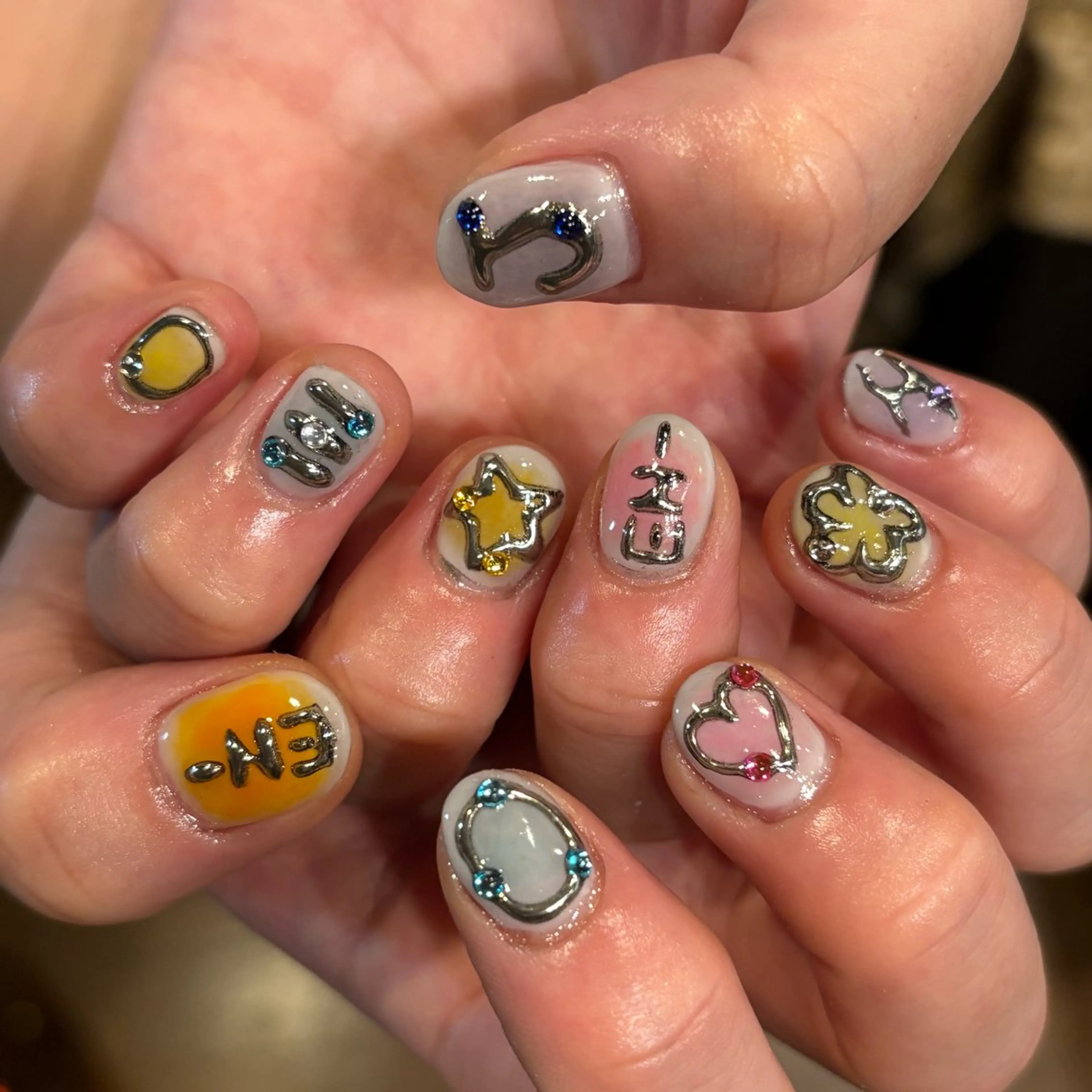 ネイル ハンドネイル NEW WORLD所属・Ayu 🪐NEWWORLDのネイルデザイン