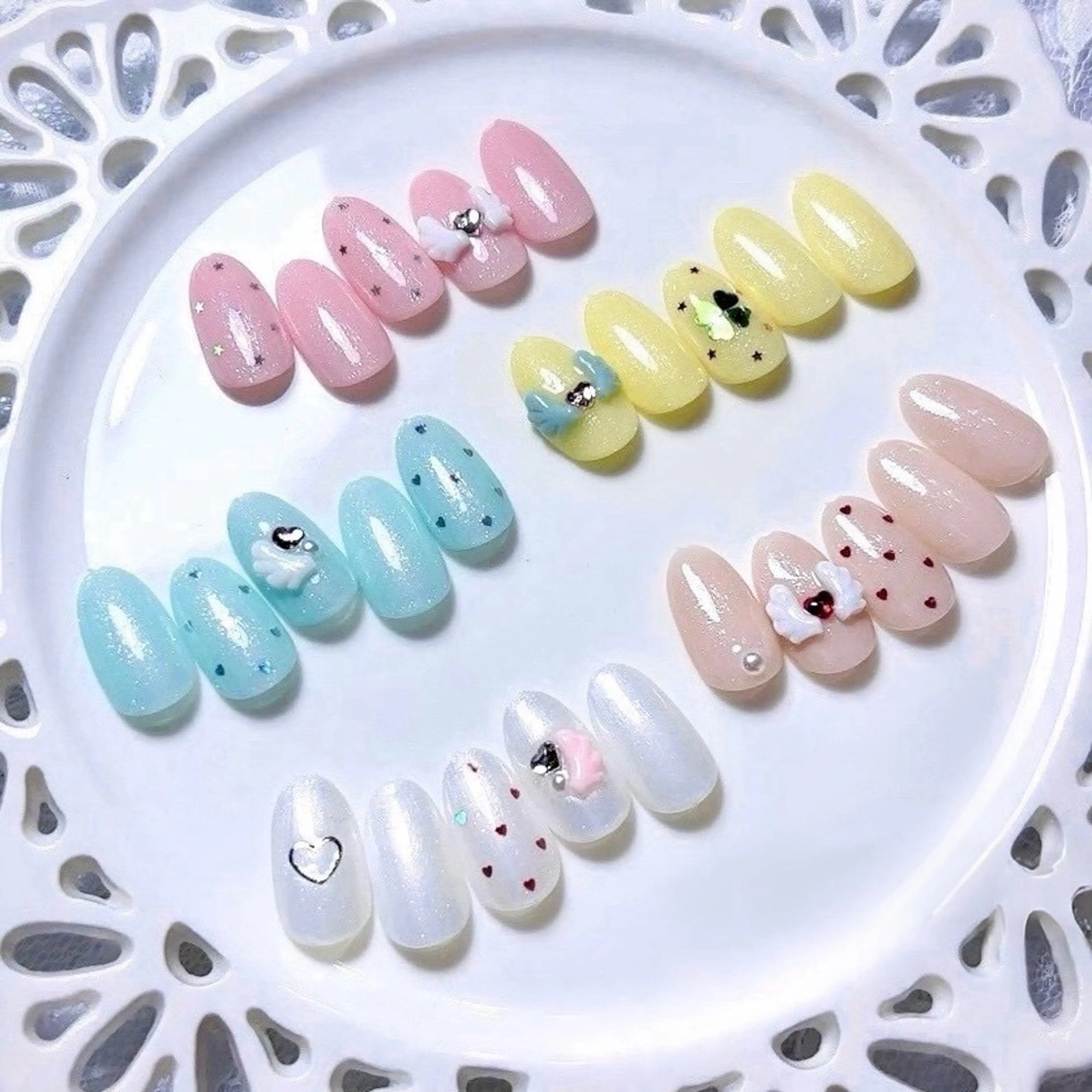 ネイル 𝑬𝑹𝑰𝑲𝑨 𓂃🎀𓈒𓏸のネイルデザイン