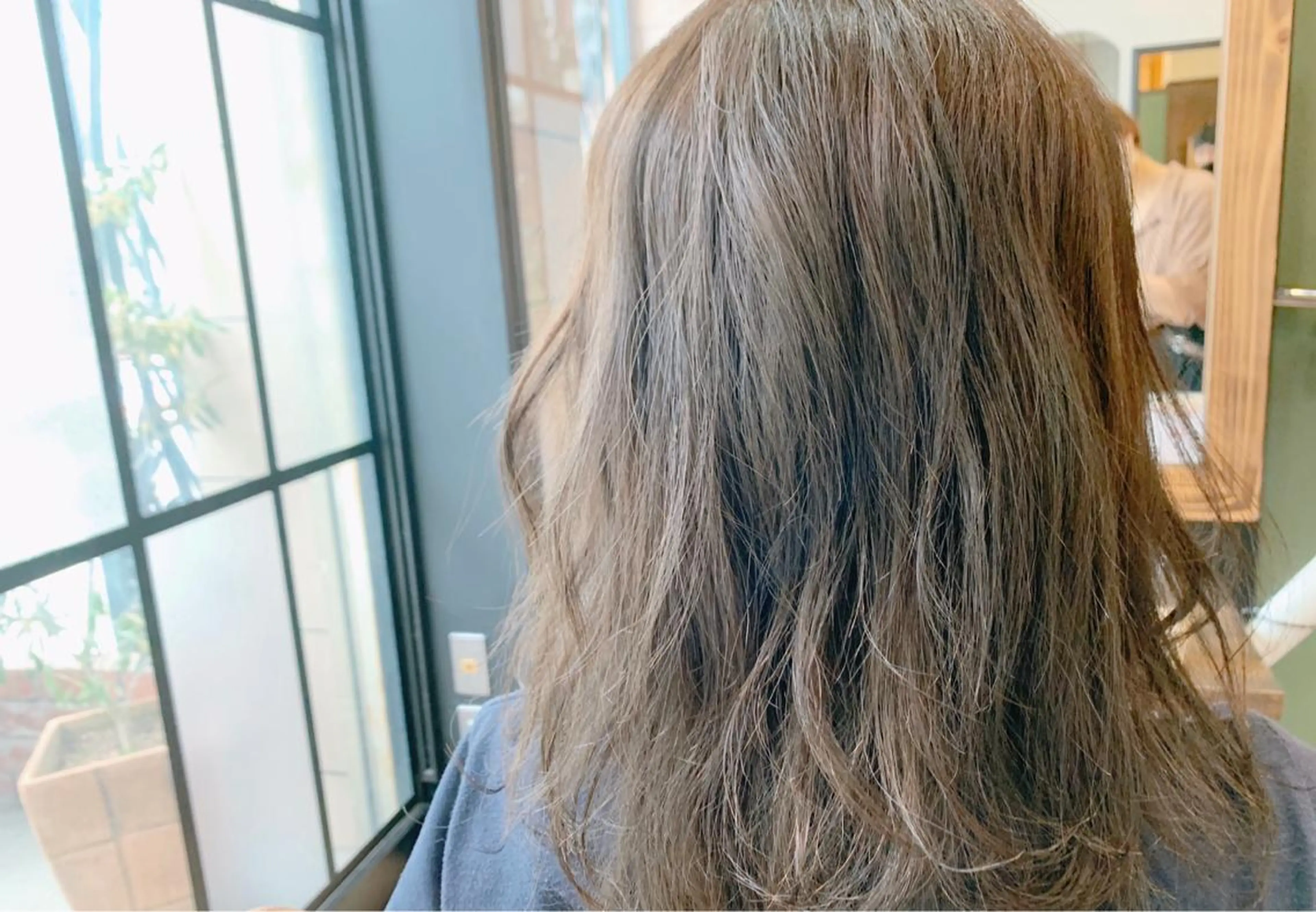 ミディアム カラー SHIAN橋本店 おぐちまほのヘアスタイル