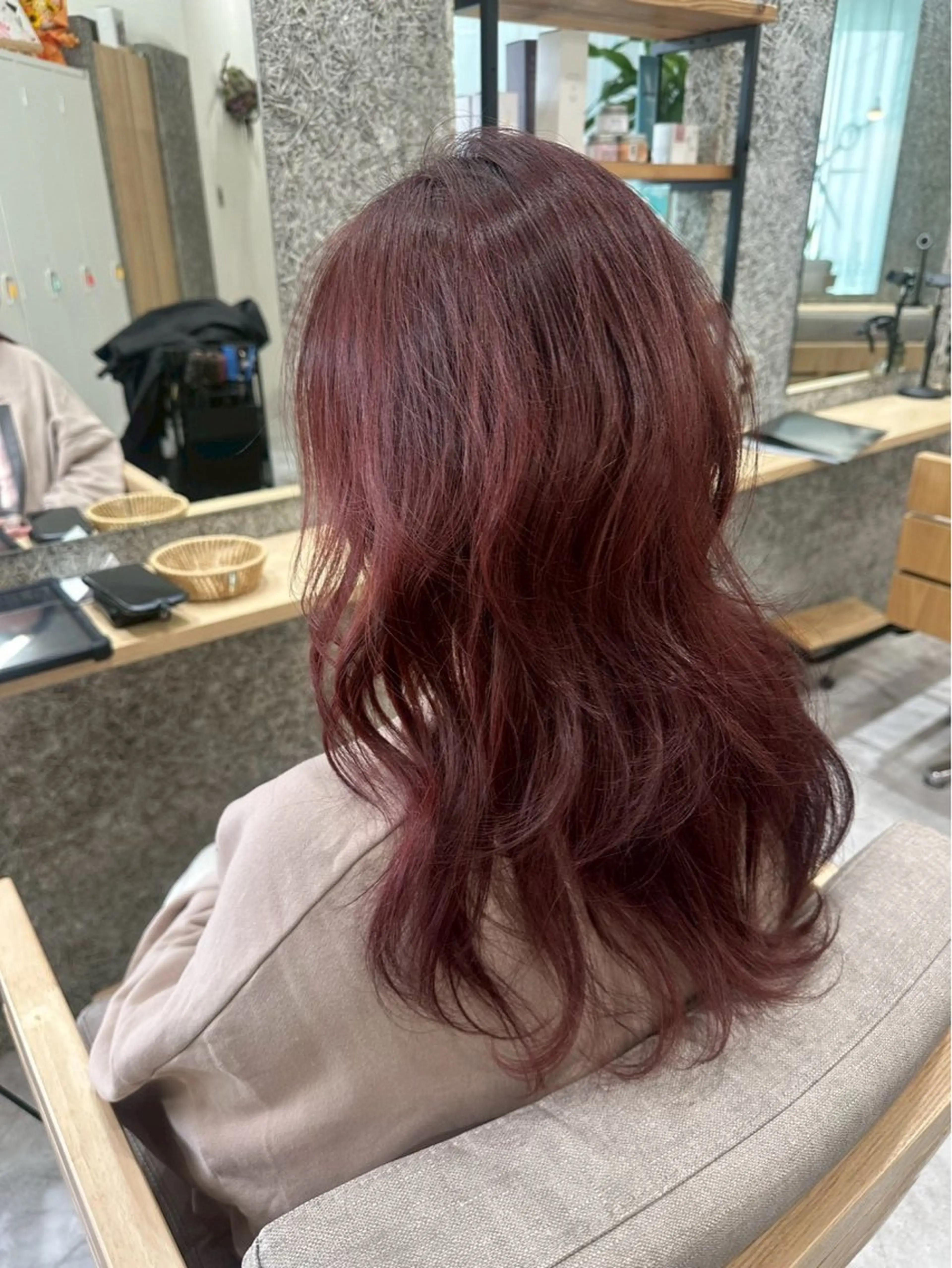 ロング 近鉄奈良 カラー　うのさくらのヘアスタイル