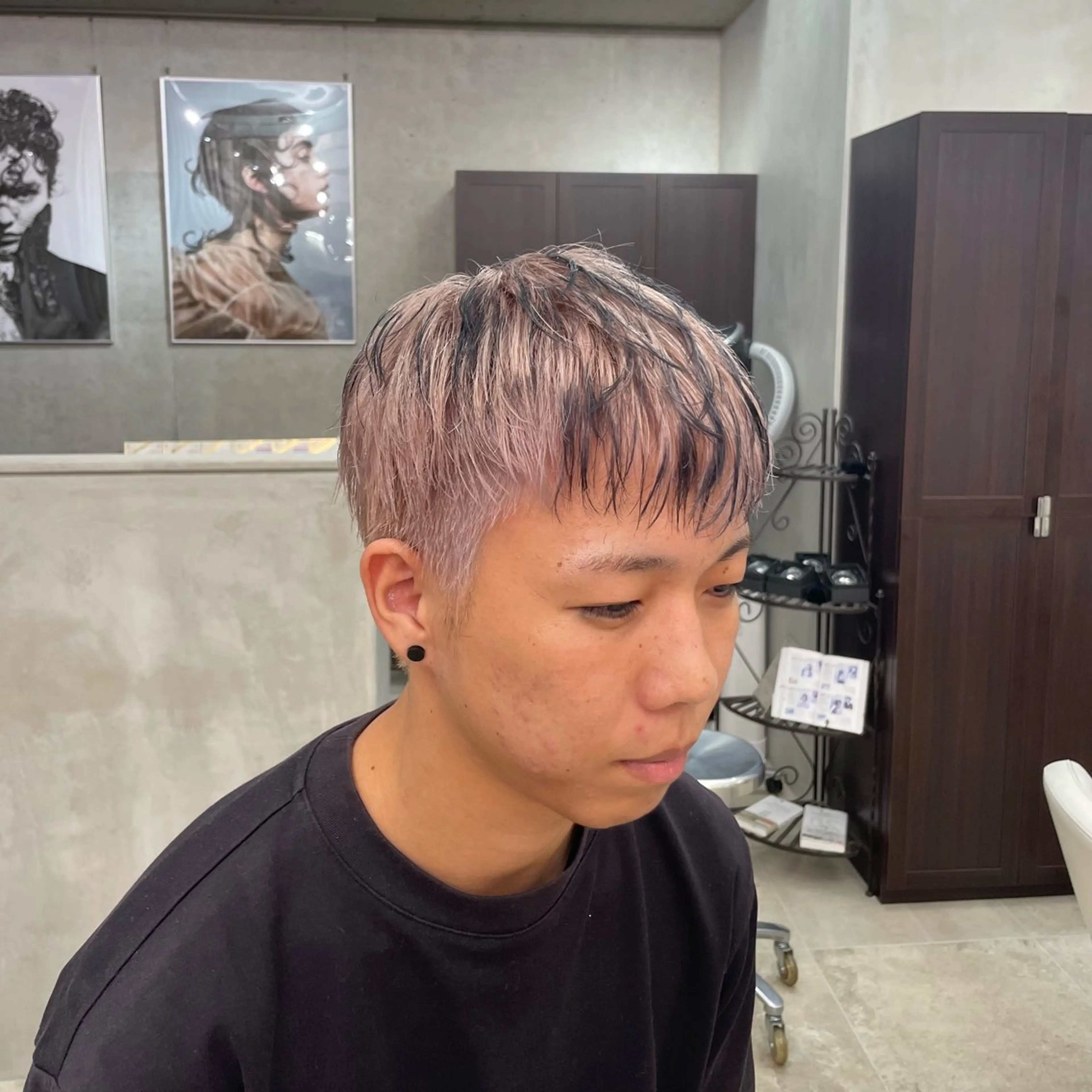 ショート メンズ カット ヘアカラー ⭐️韓国ブリーチ 顔周りカット⭐️のヘアスタイル