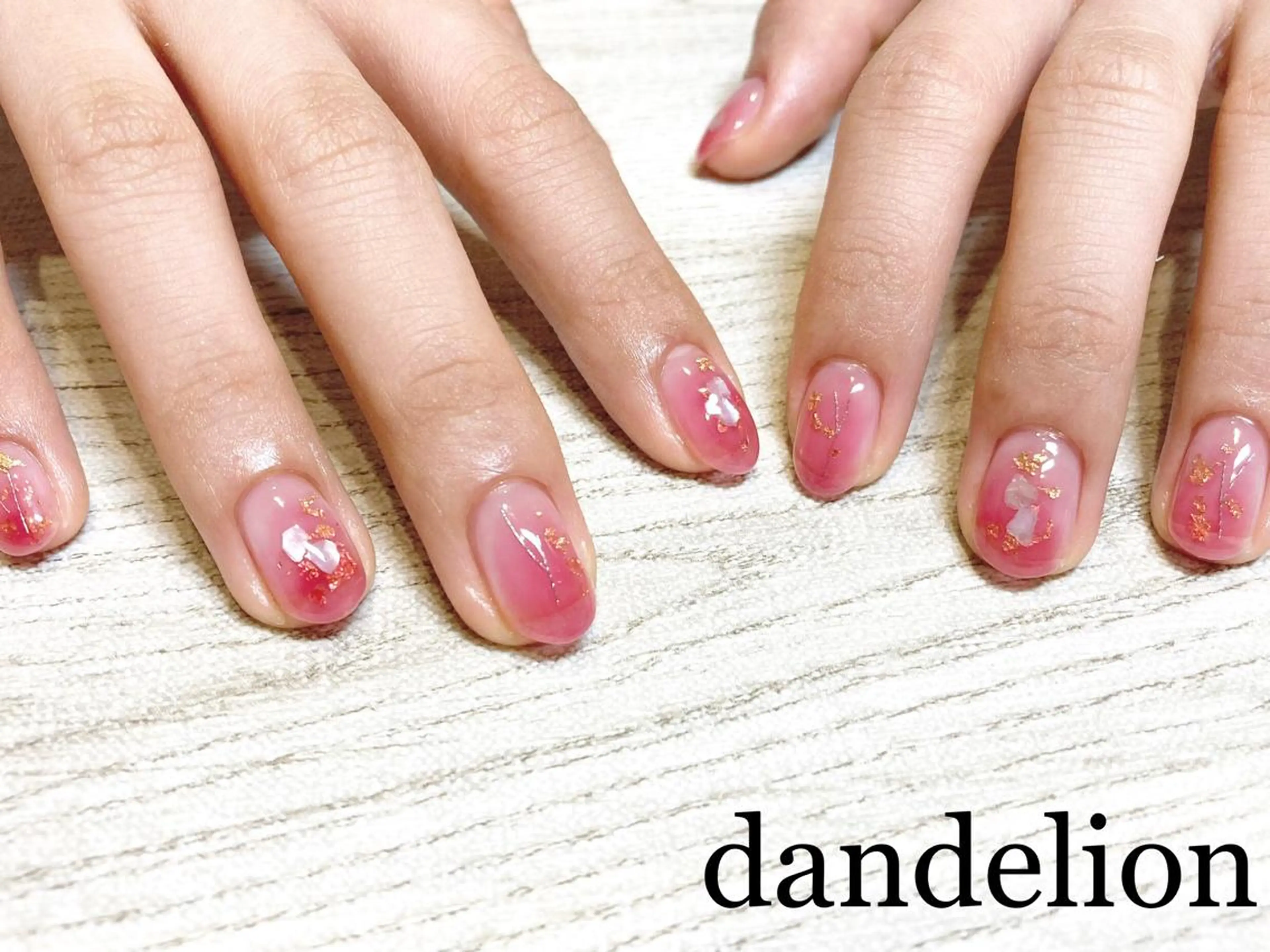 ネイル ハンドネイル ハンドケア dandelion ダンデライオンのネイルデザイン