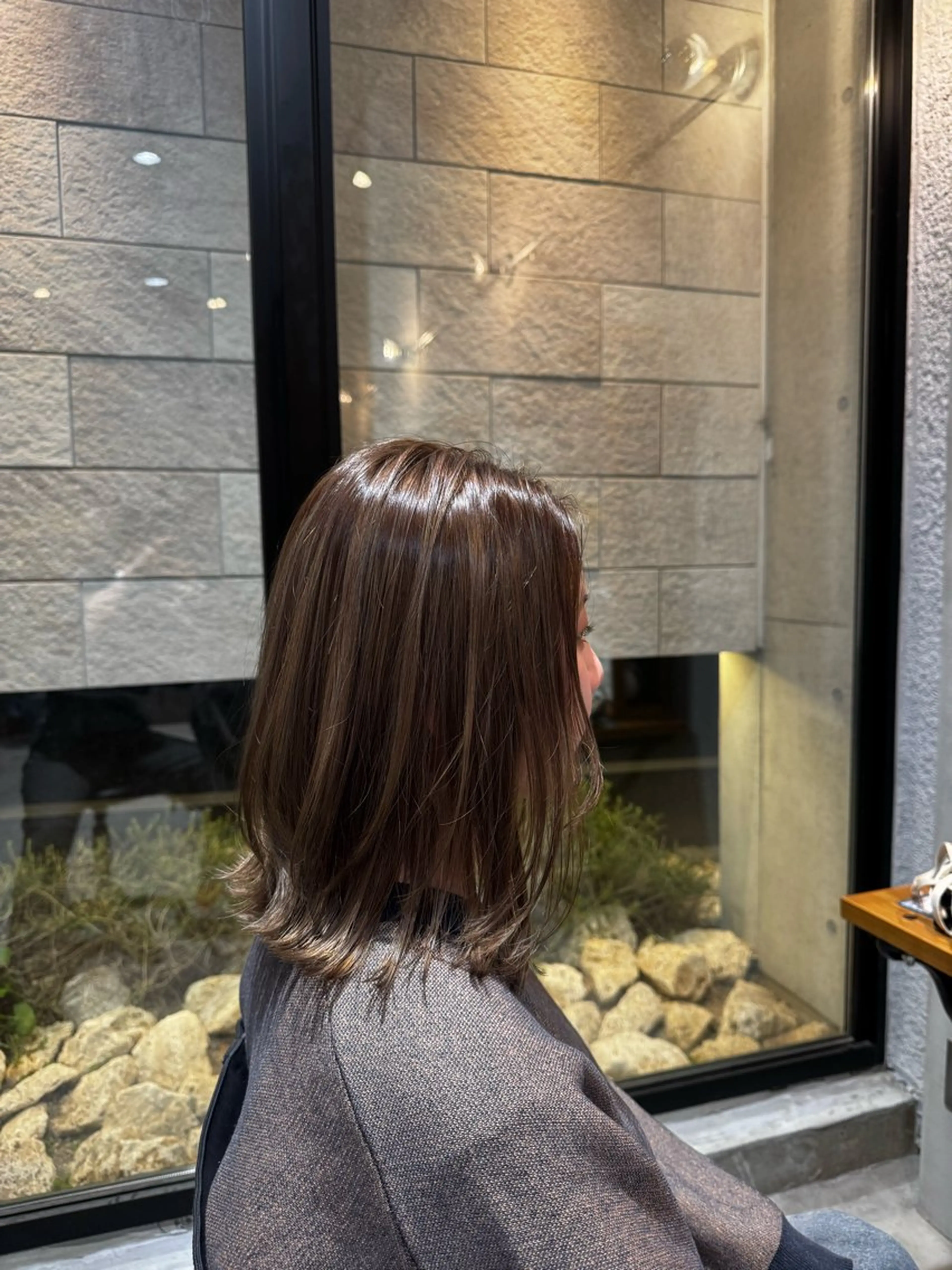 ミディアム カラー オリーブカラー くびれヘア ヘアカラー 山本 望華のヘアスタイル