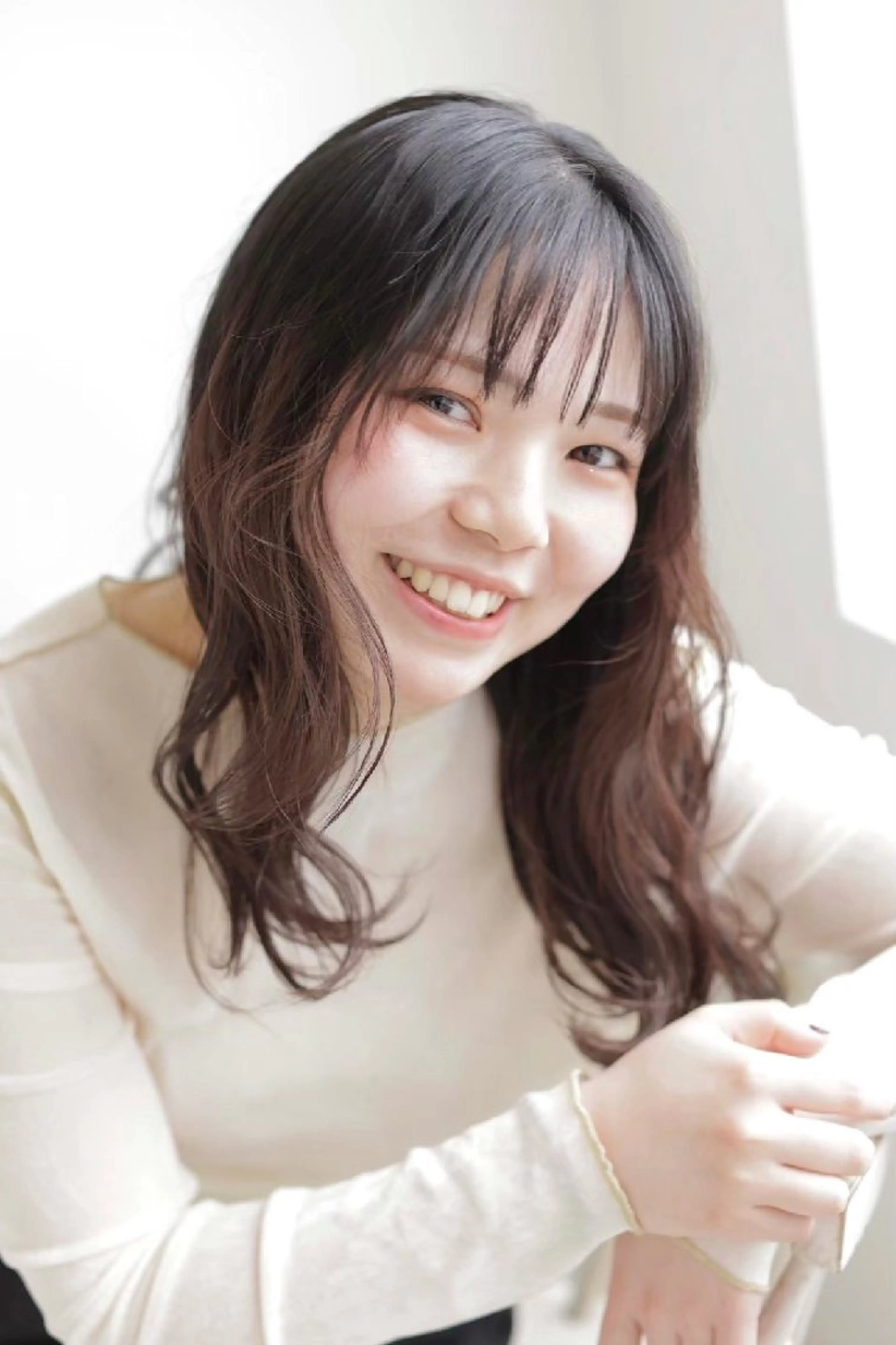 カラー 束感まつぱ🥑🤍 NATUKI🤍のヘアスタイル