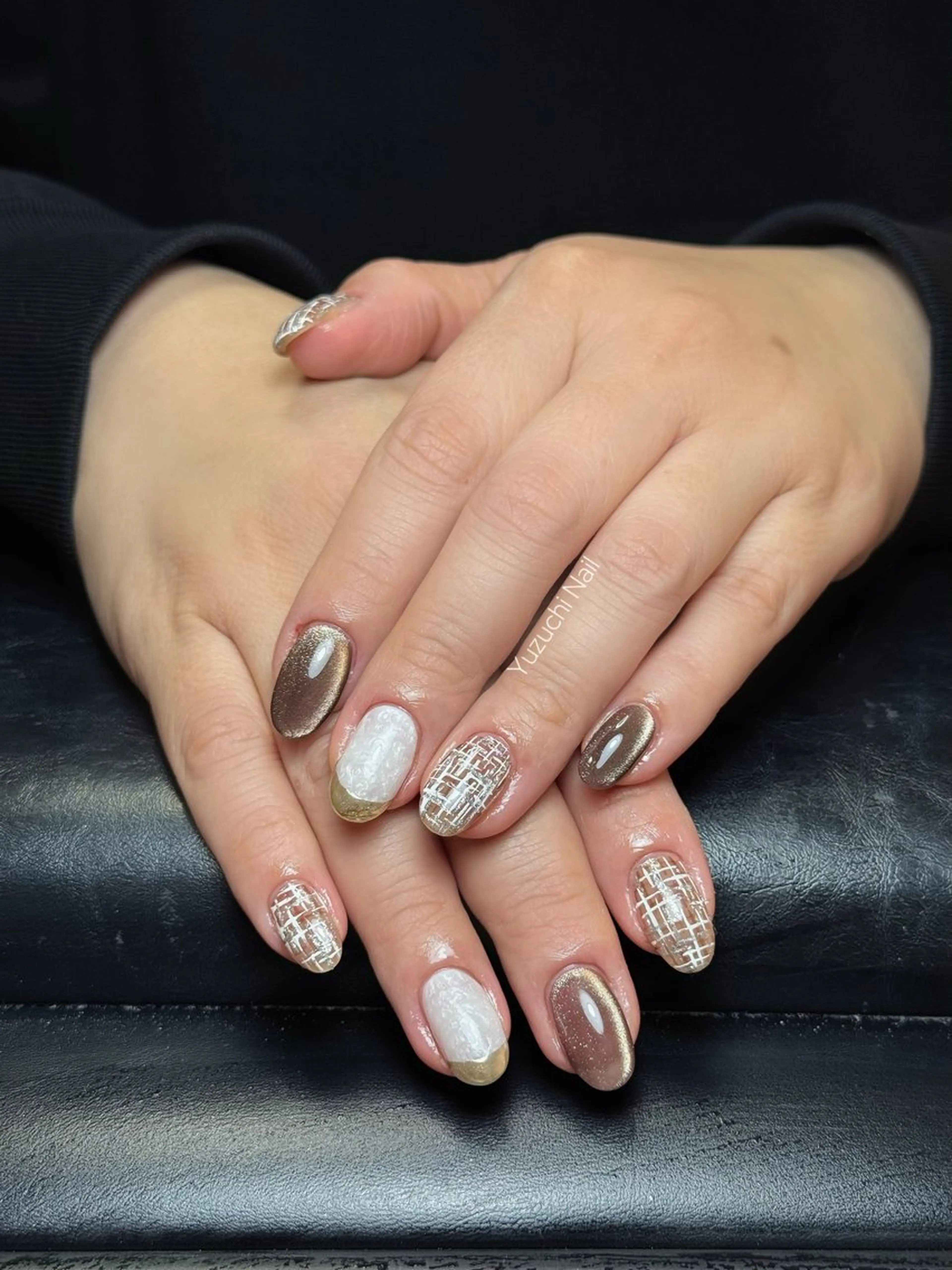 ネイル チークネイル ドット キラキラネイル 韓国ネイル レース ハンドネイル Yuzuchi Nailのネイルデザイン