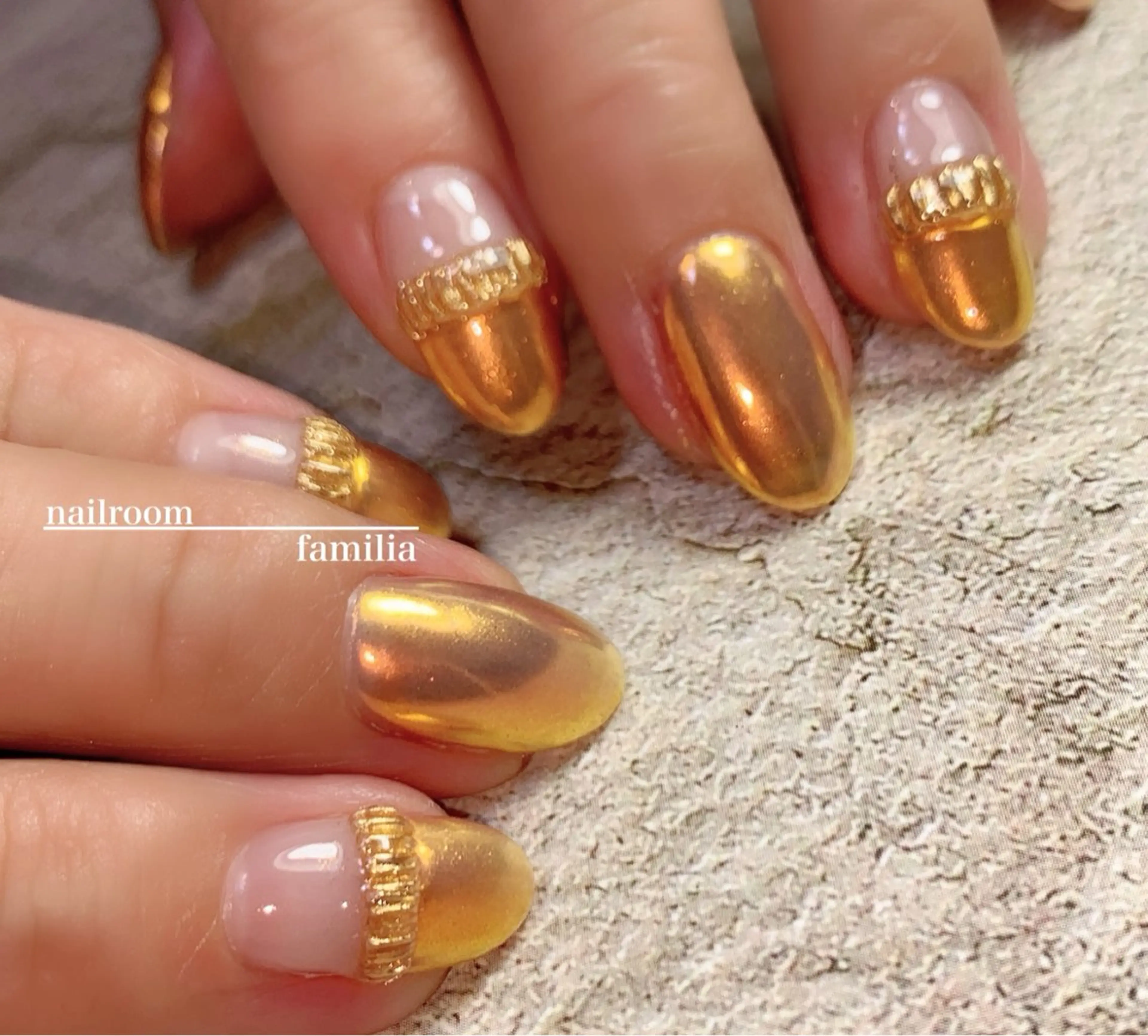 ネイル オーロラネイル オレンジ ハンドネイル -nailroom- familiaのネイルデザイン