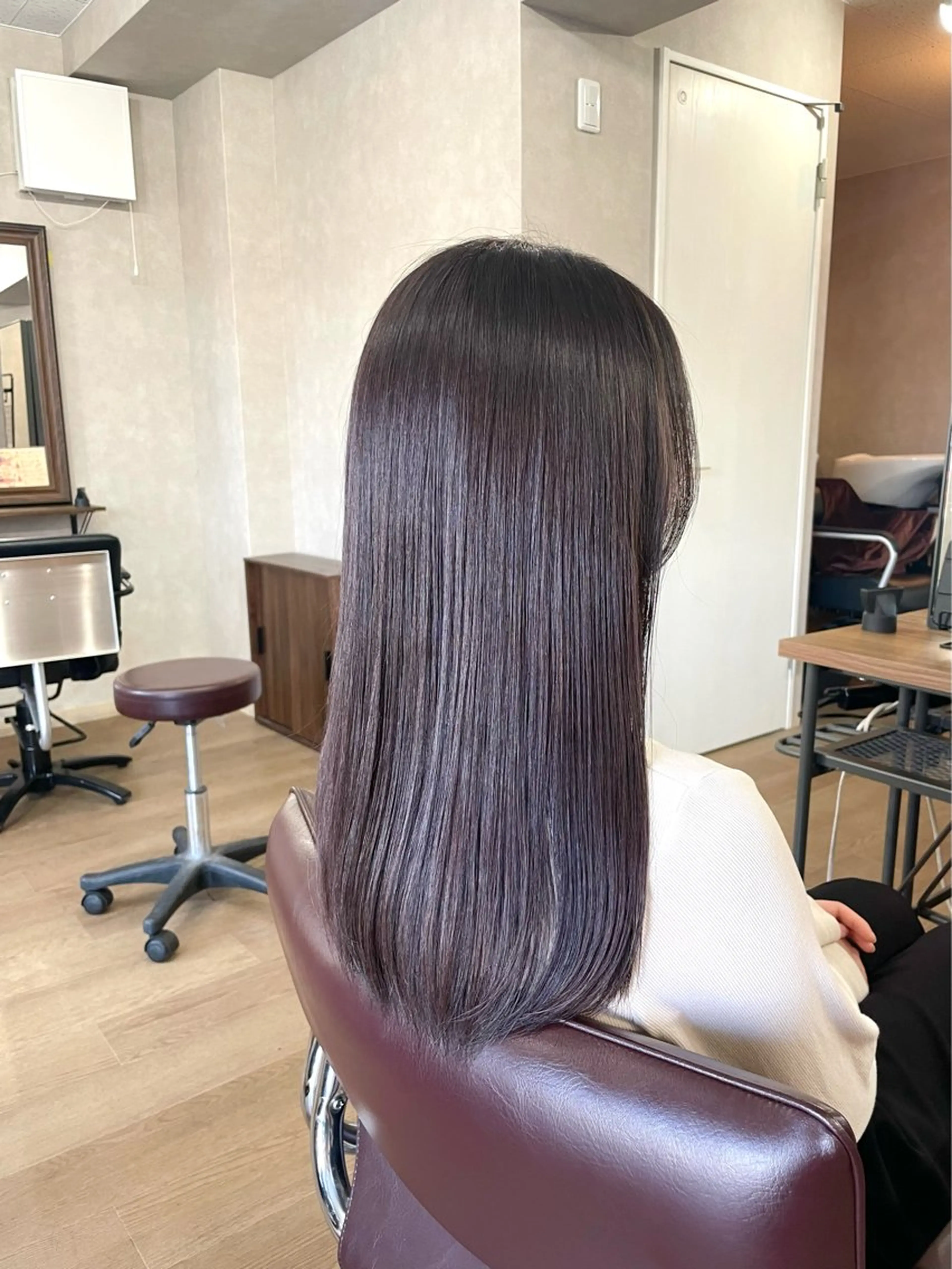 ロング カラー 透明感カラー 猪股 唯菜のヘアスタイル