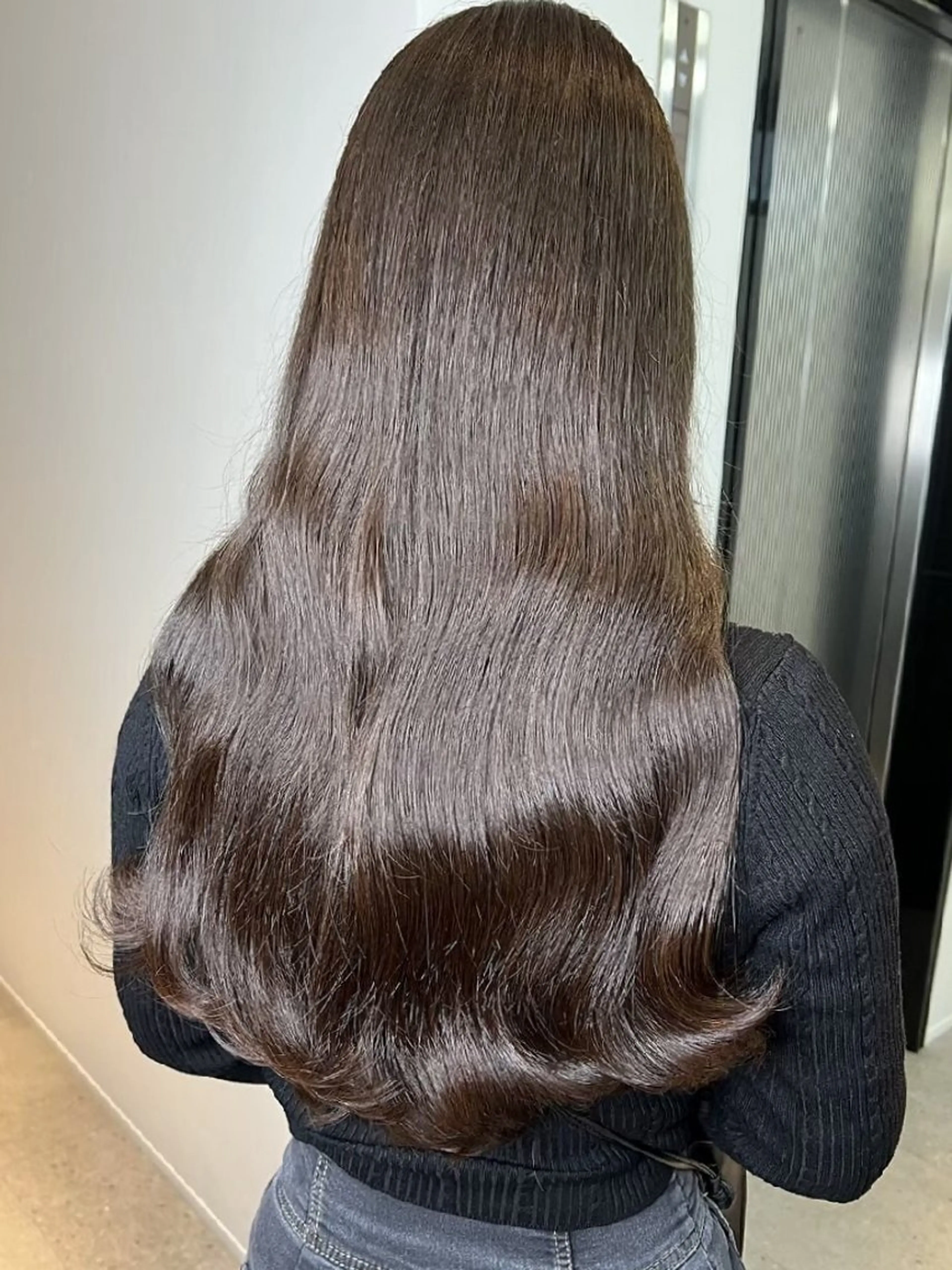 ロング カラー 江坂 misaki のヘアスタイル