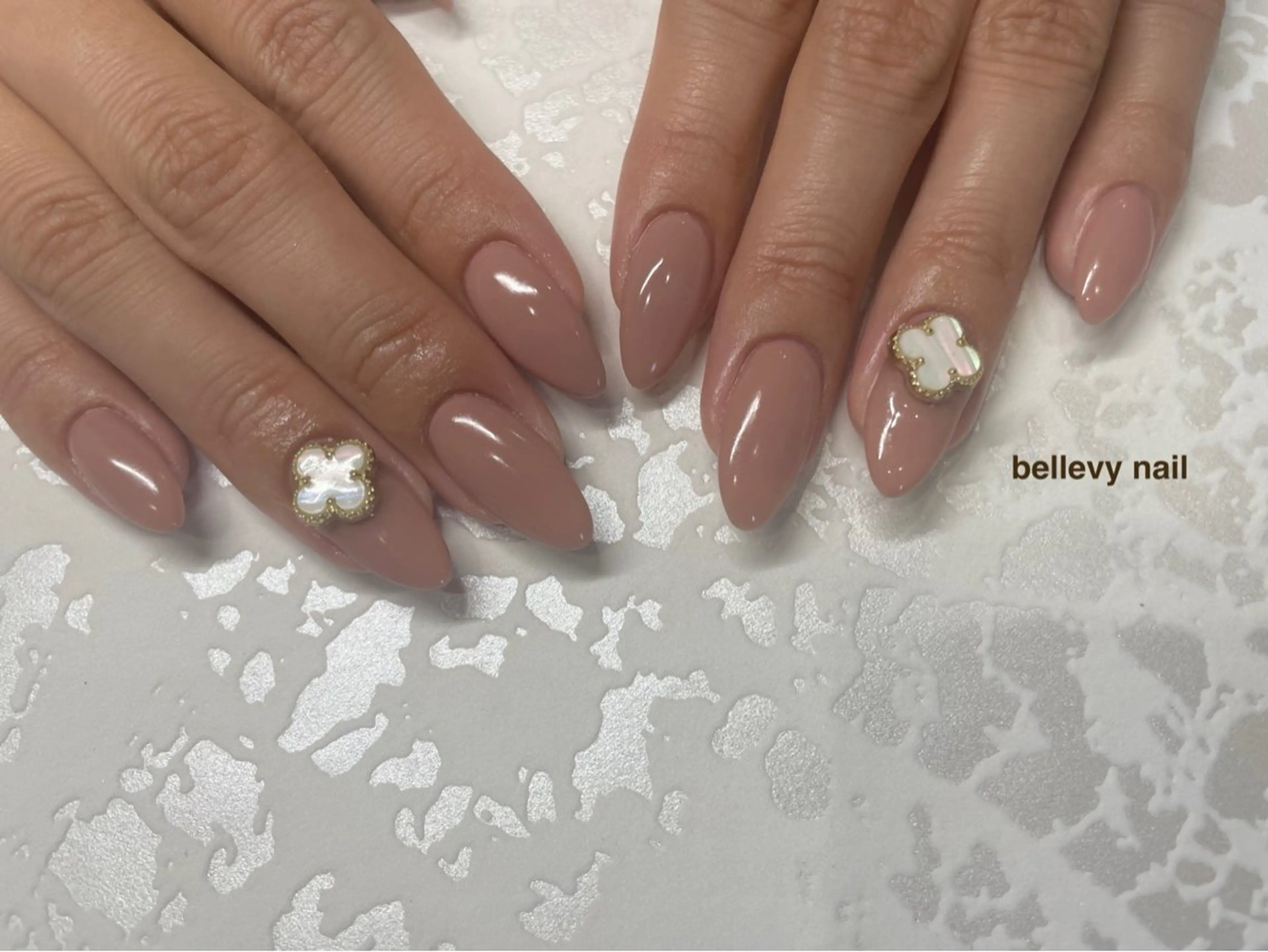 ネイル bellevy所属・藤原 はずきのネイルデザイン