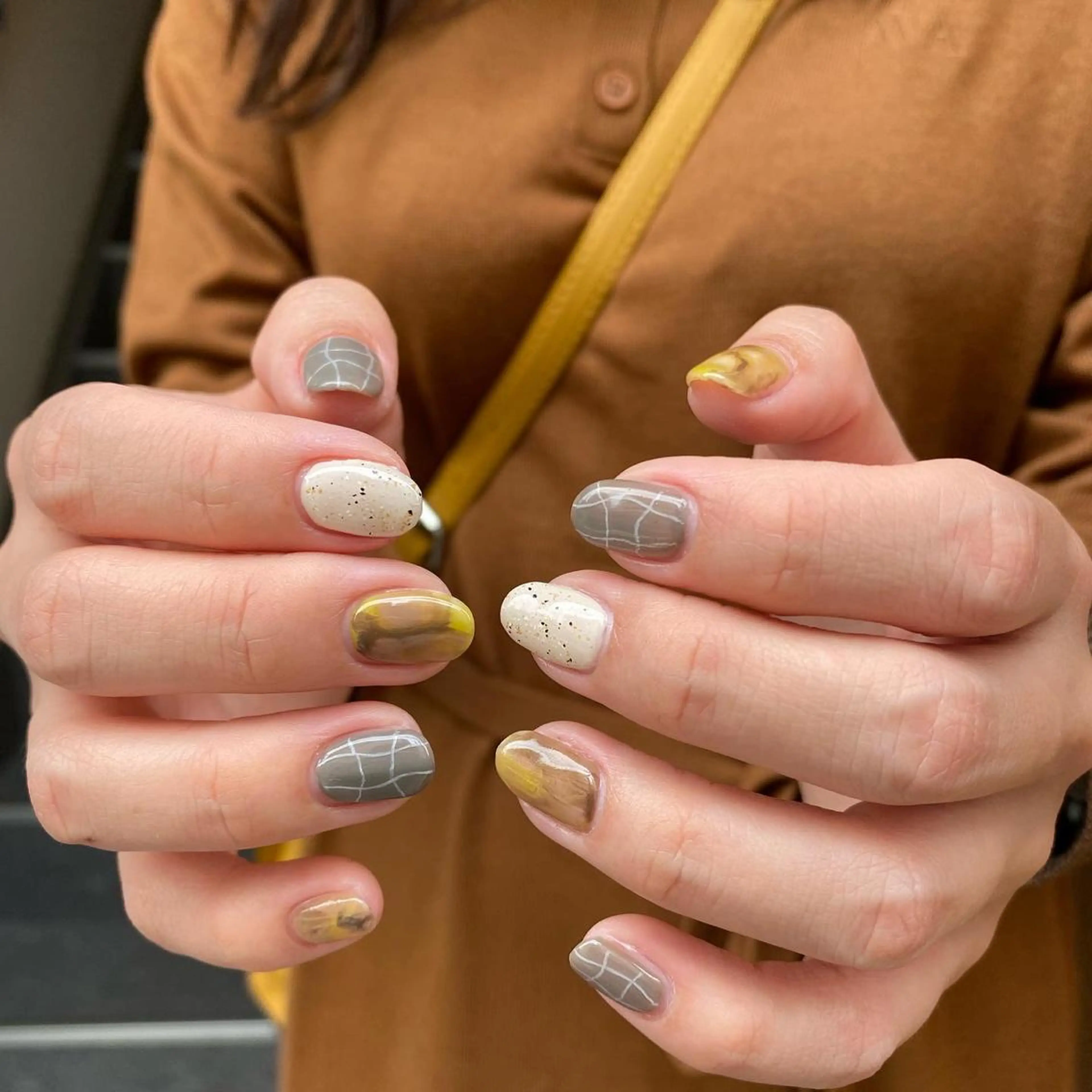 ネイル ハンドネイル 草加ニュアンスネイル 🌚hersのネイルデザイン