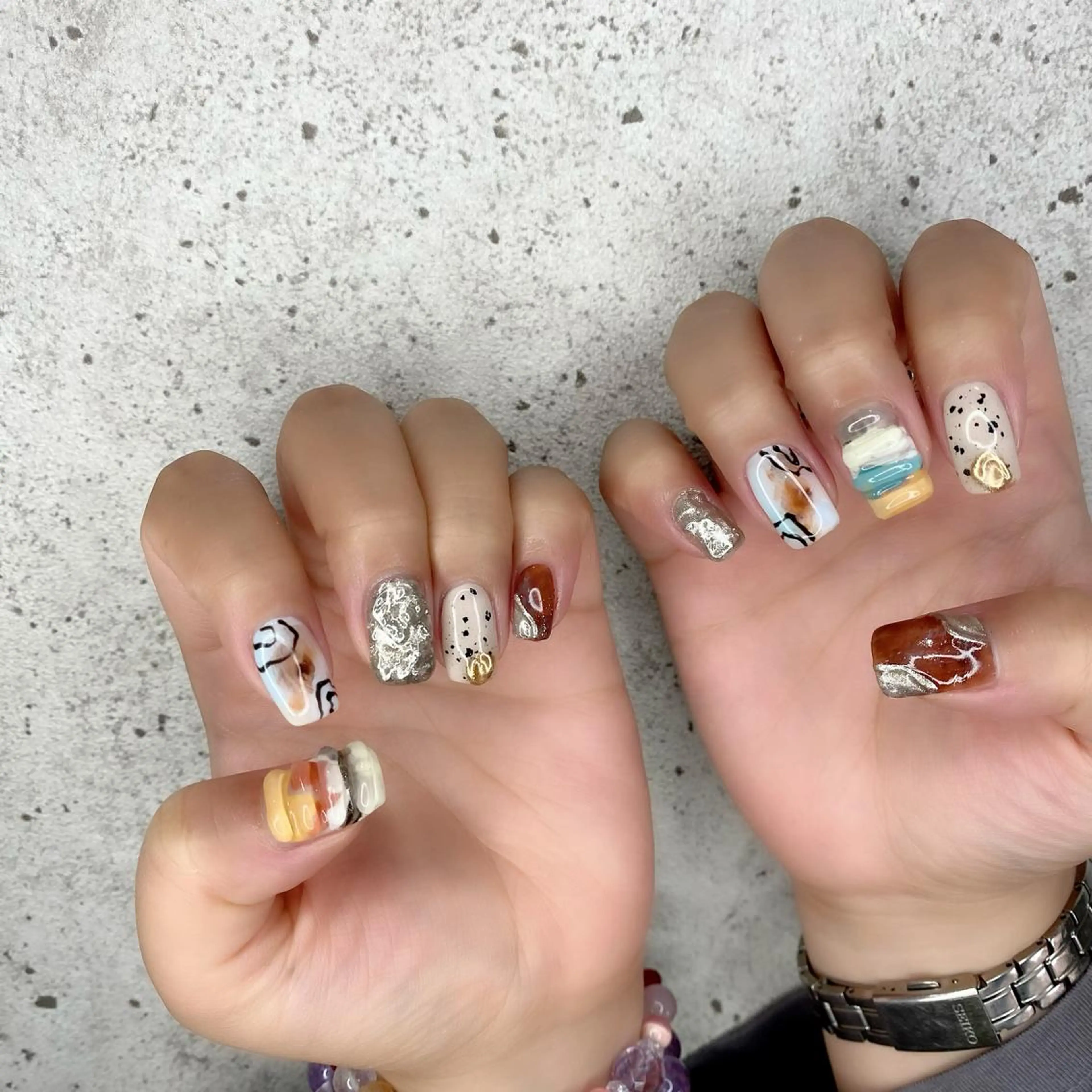 ミディアム カラー パーマ ヘアアレンジ メンズ キッズ ネイル マツエク・マツパ アートネイル ミラーネイル スクエアネイル ハンドネイル Salon Ｋのネイルデザイン