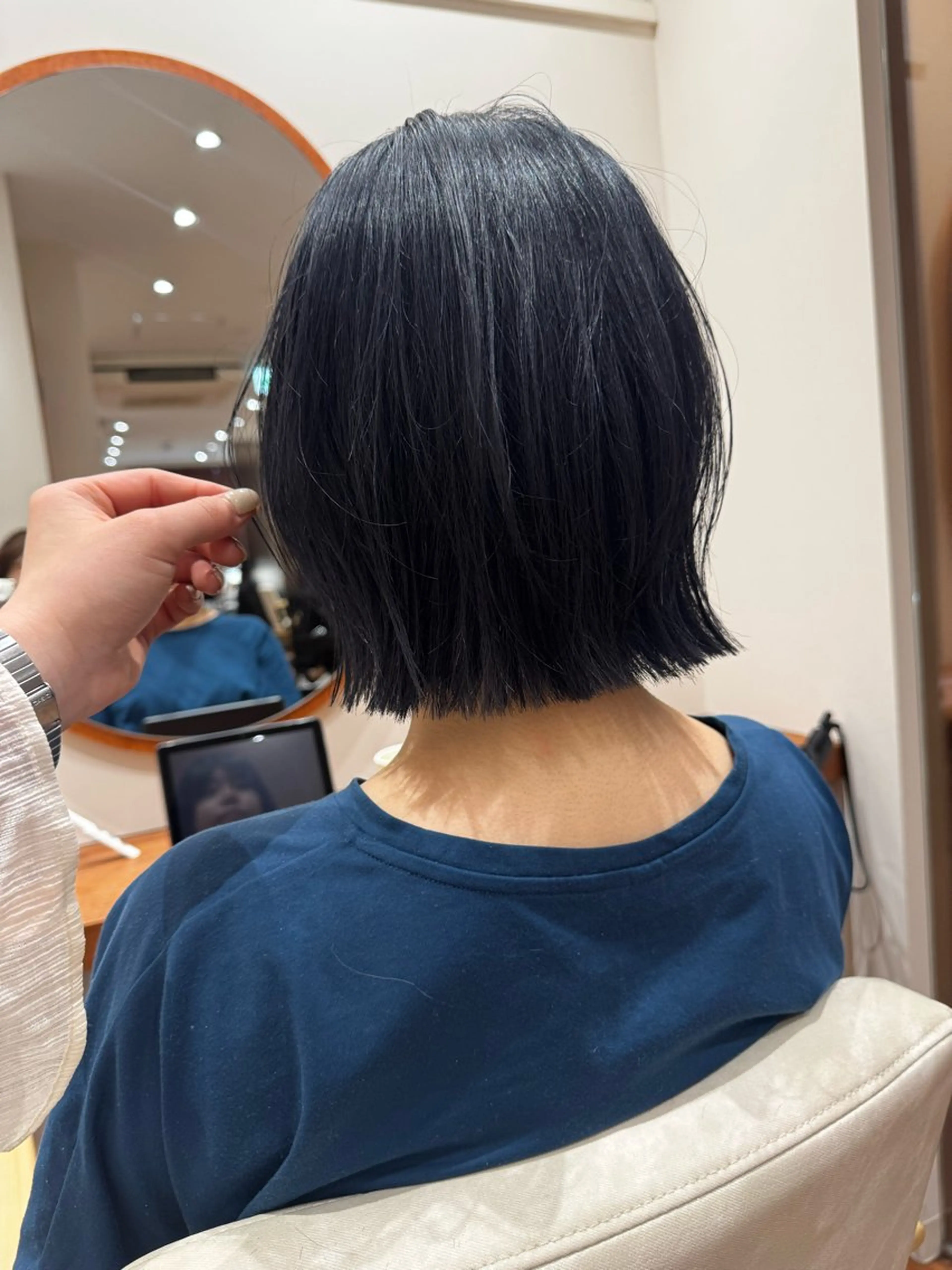 ショート カラー 黒髪 ブルーカラー ブルーブラック ボブ美容師💛 AYUMIのヘアスタイル