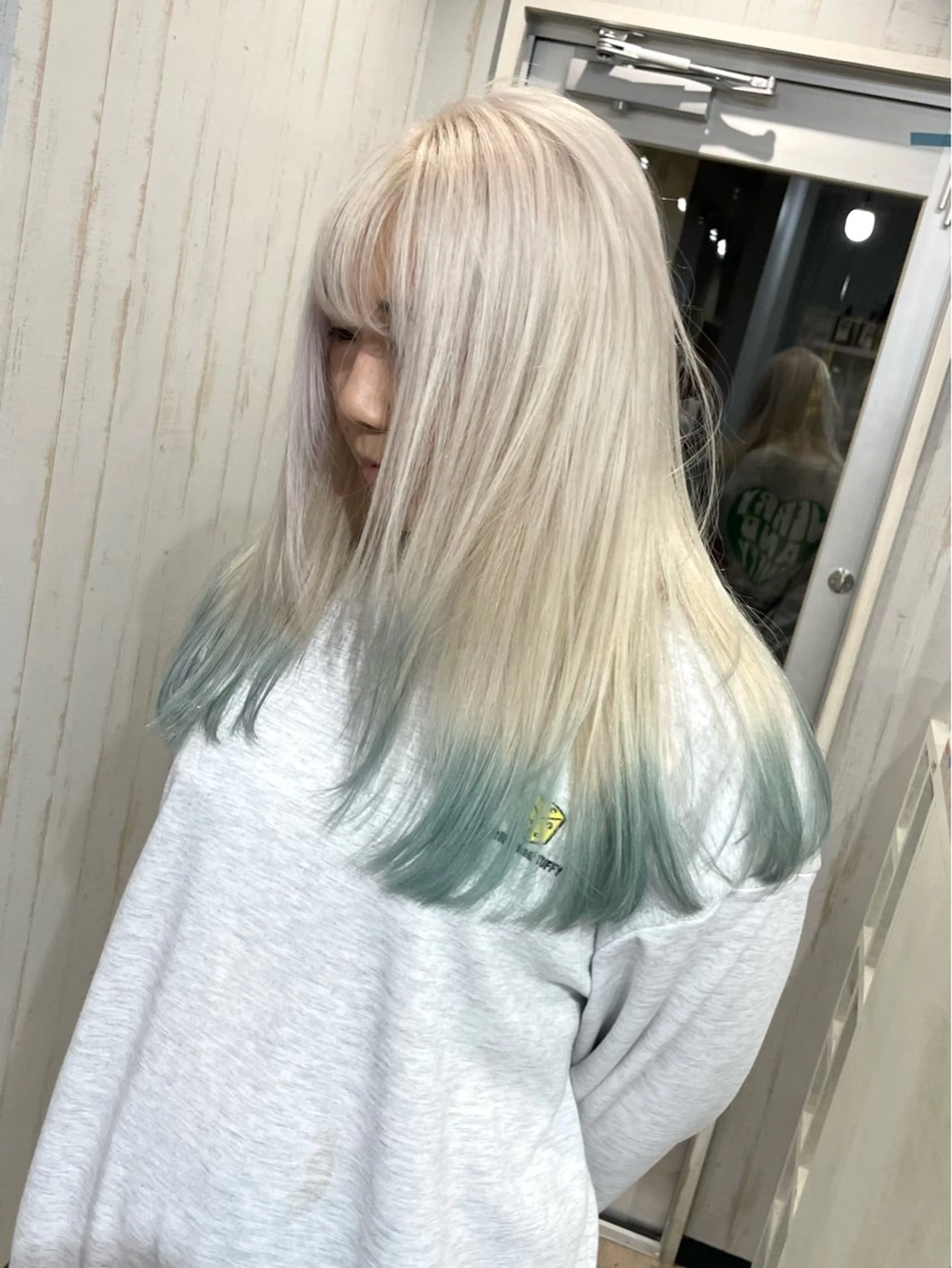 ロング カラー 深夜帯！説明文必読 Oahu iwataのヘアスタイル